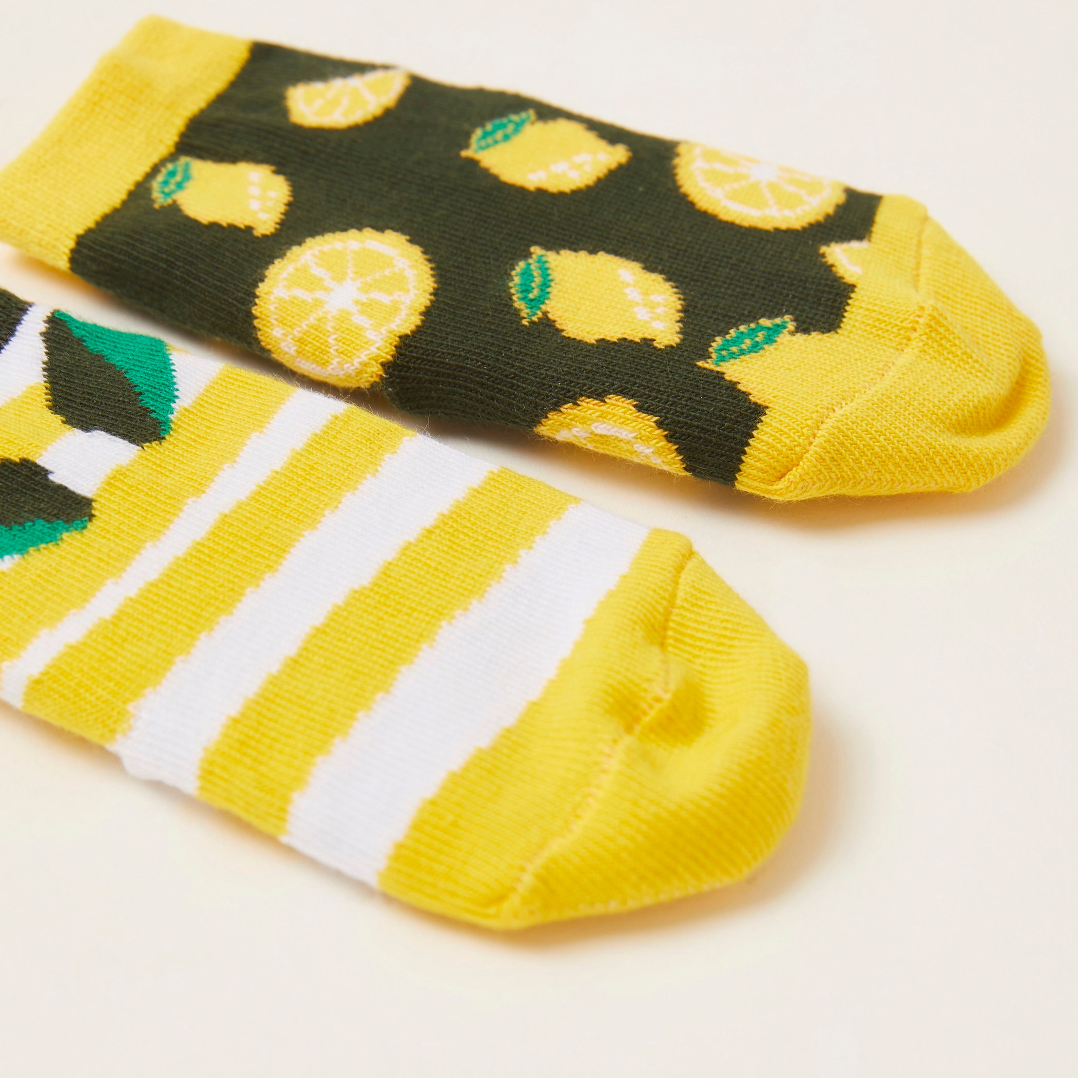 جورب بطبعات وأطراف مطّاطيّة من جونيورز-promo_babyshop_Buy3for1_OMN230426-image-3