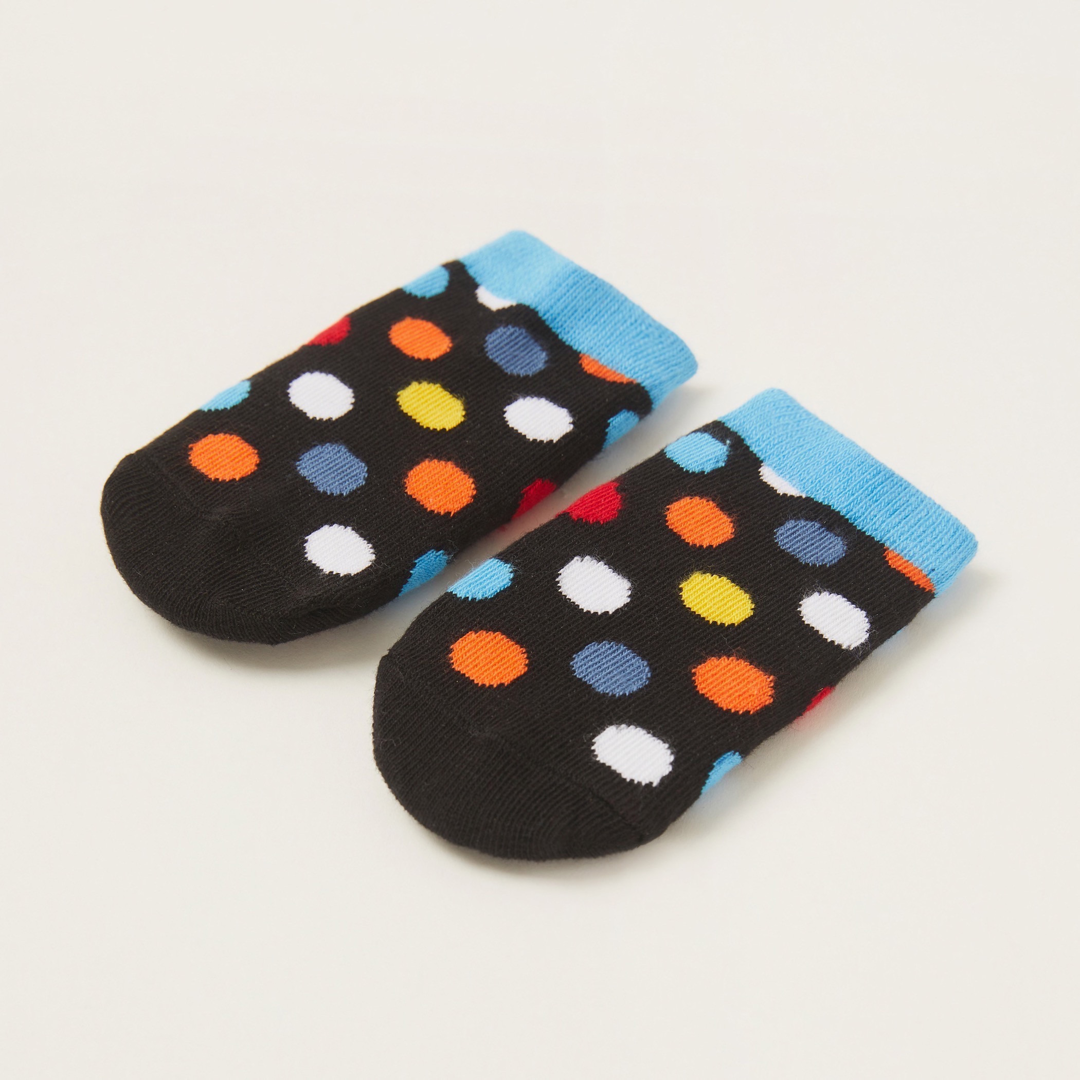 جورب بطبعات من جونيورز-promo_babyshop_Buy3for1_OMN230426-image-2