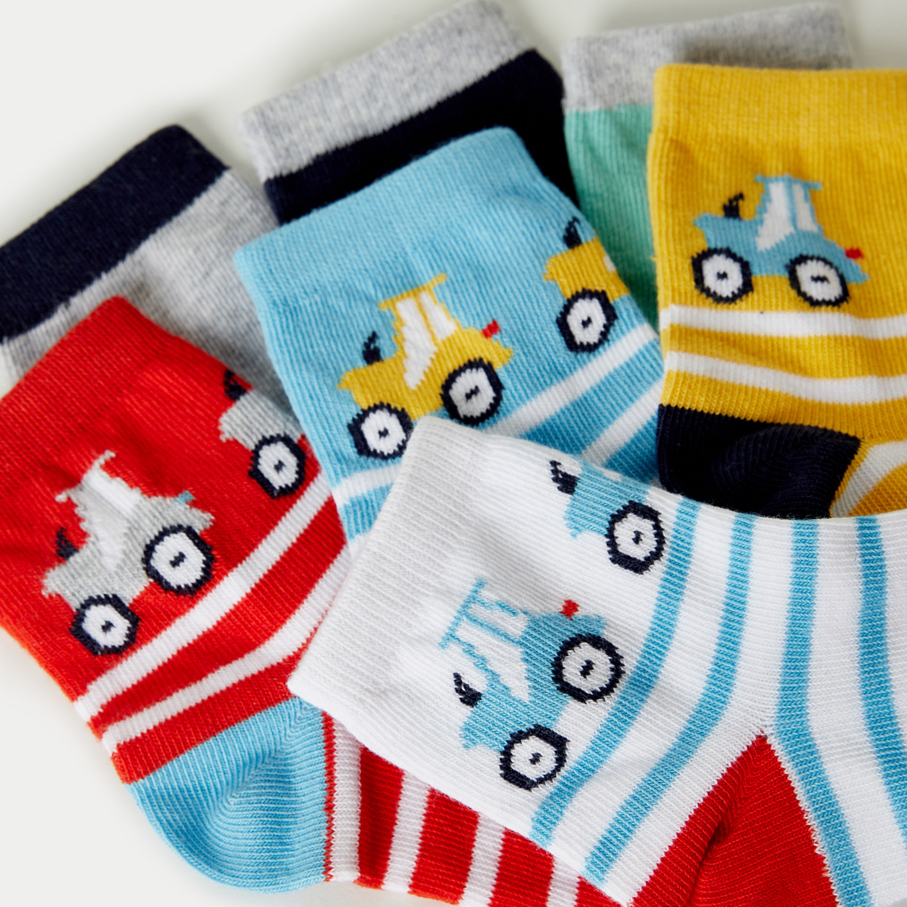 جوارب بطول الكاحل وبطبعات من جونيورز - طقم من 7 أزواج-baby-boys-accessories-socks-image-3