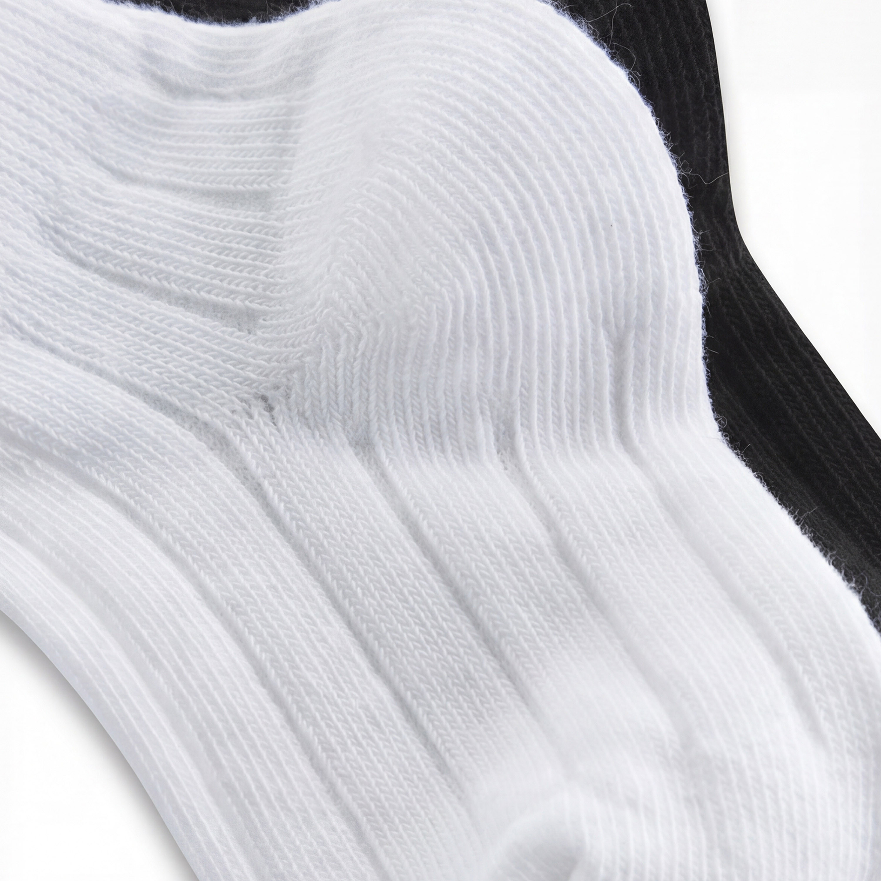 جوارب بارزة الملمس بطول الكاحل من جونيورز - طقم من زوجين-baby-boys-accessories-socks-image-2