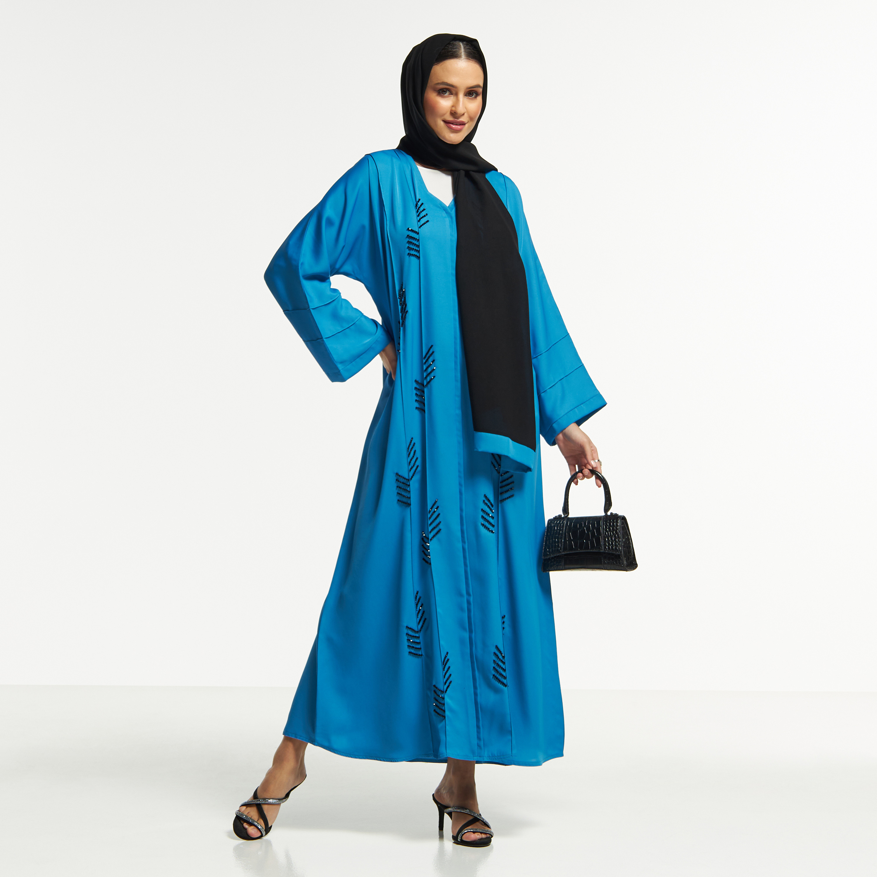 عباية مزينة بالخرز بزر إغلاق من إل إس-women-arabicclothing-abayas-image-4
