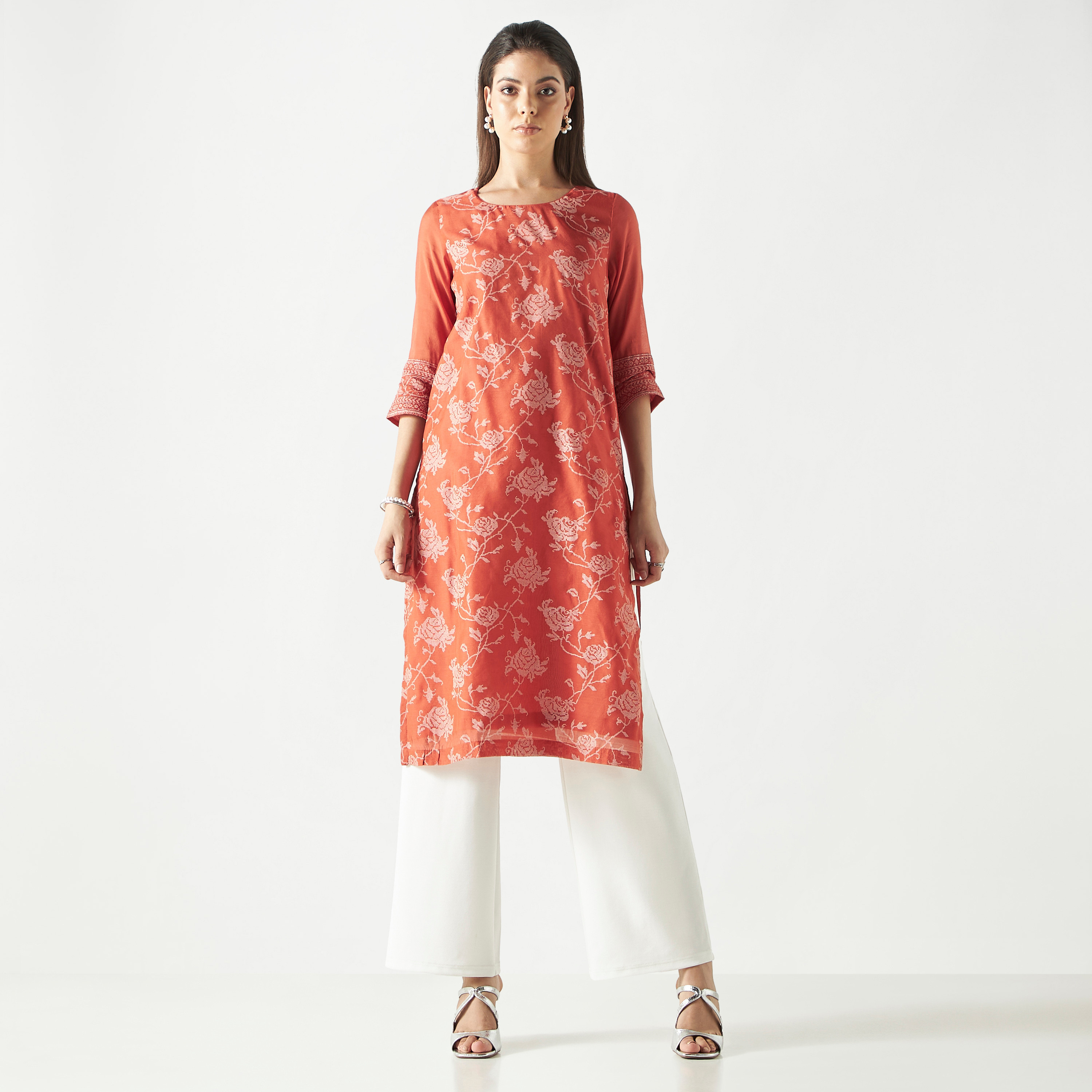 كورتا تقليدية بطبعات زهور من بيبا-women-clothing-ethnicwear-kurtas-image-2