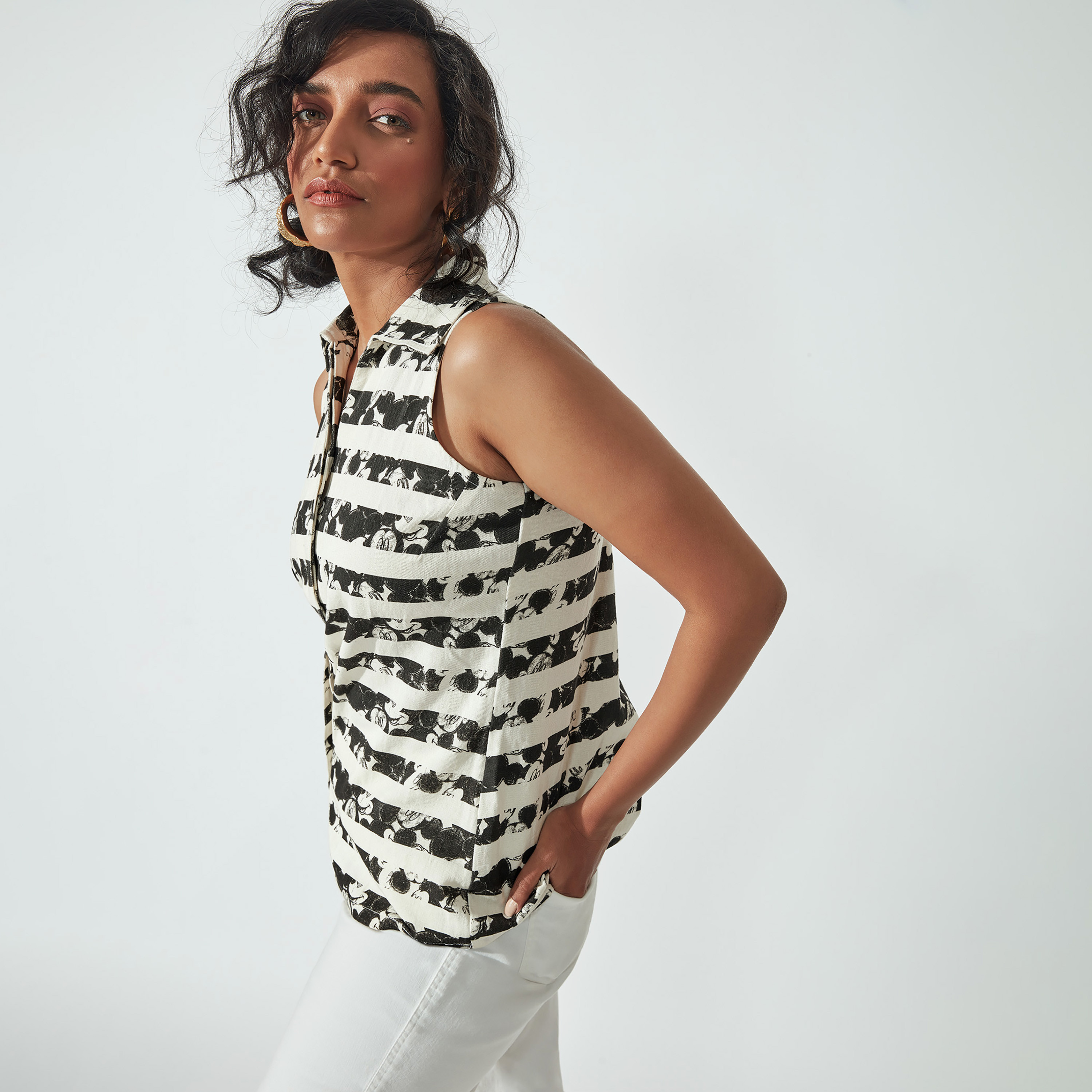 بلوزة بدون أكمام بياقة قميص ميكي مع مخططة من ليبل أوف لايف-women-clothing-shirtsandblouses-blouses-image-2