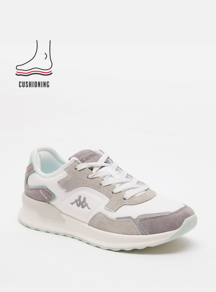 حذاء رياضي مبطّن برباط إغلاق للنساء من كابا-women-shoes-sneakers-image-1
