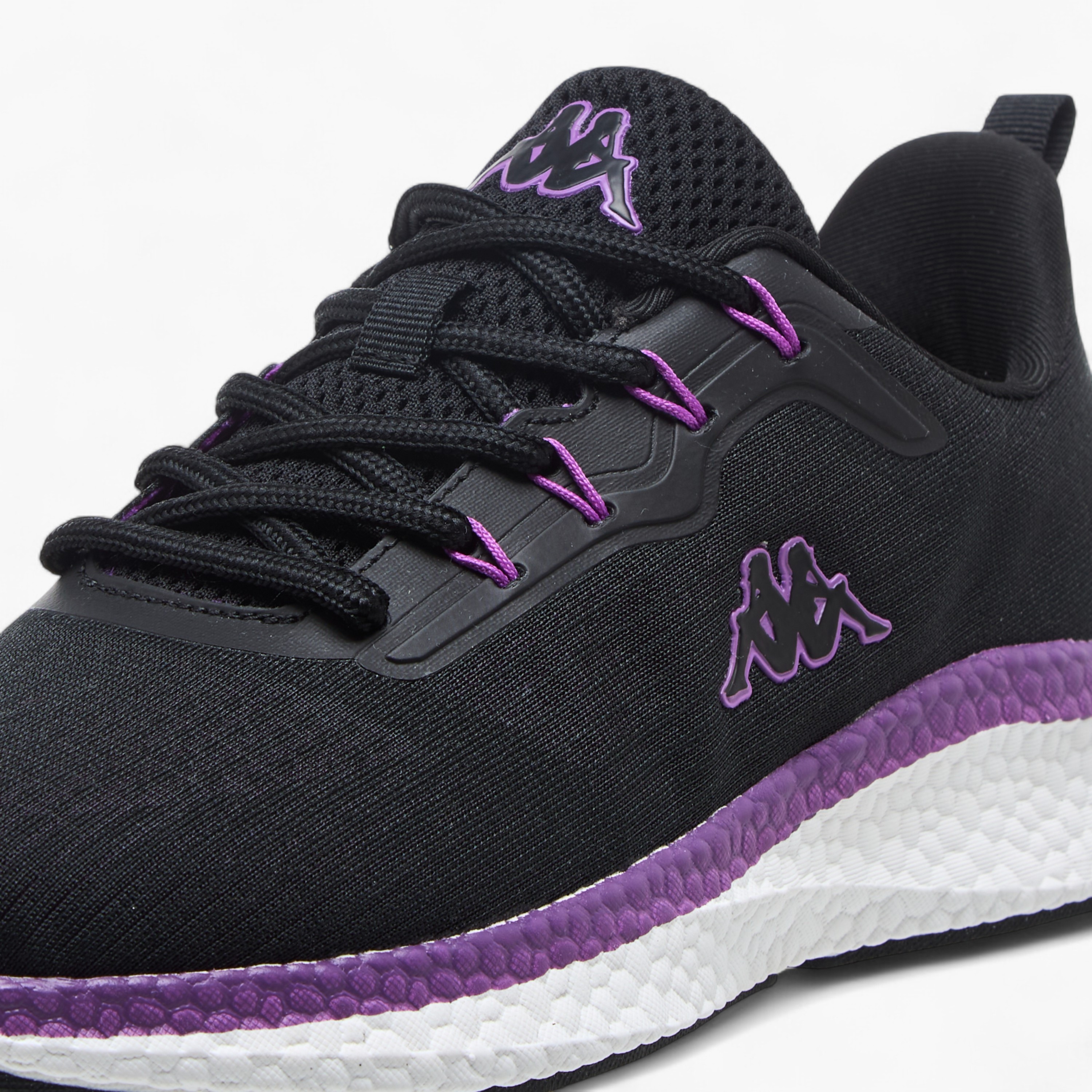 حذاء رياضي برباط إغلاق وتفاصيل الشعار للنساء من كابا-women-shoes-sports-image-4