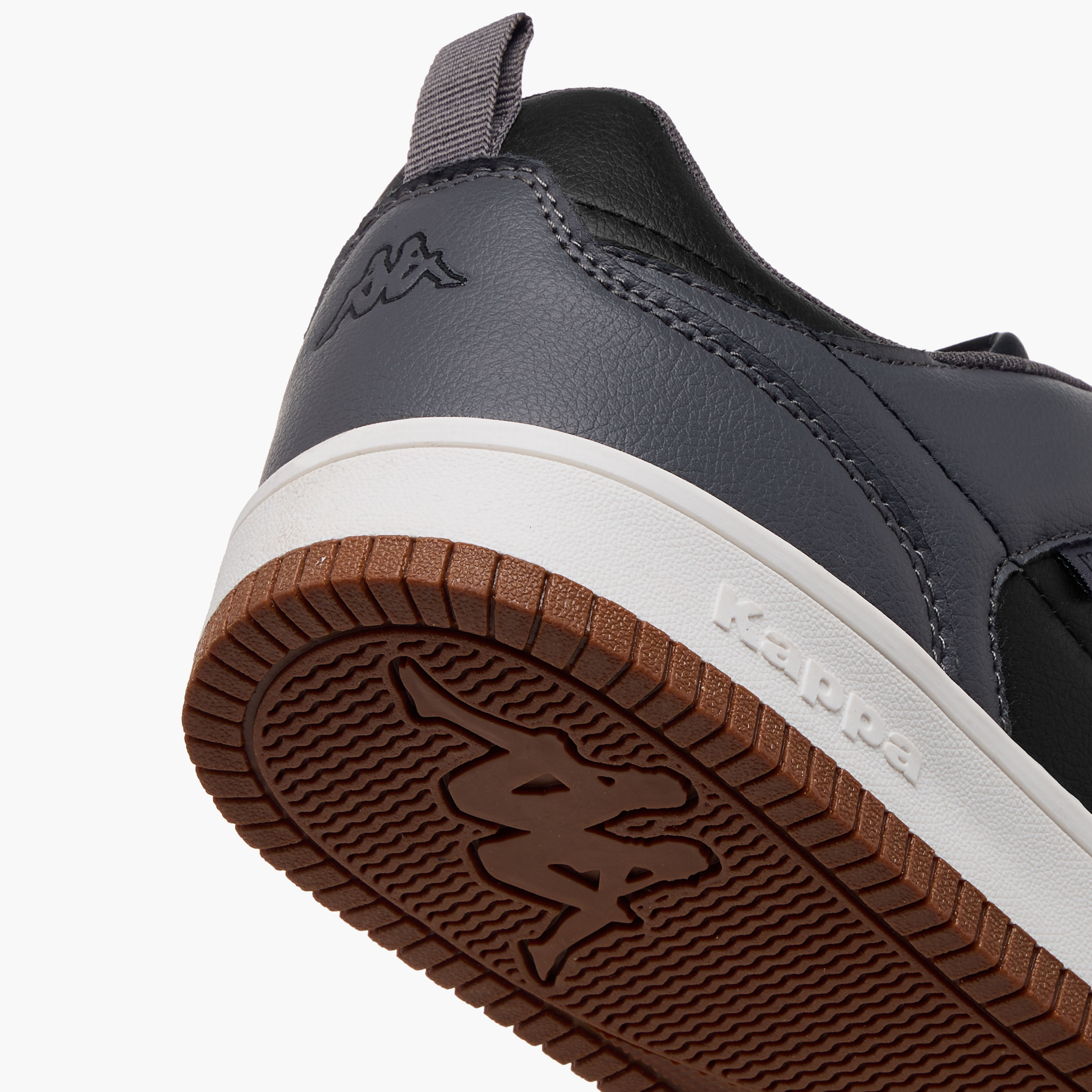 حذاء سنيكرز مثقّب للرجال من كابا-men-shoes-sneakers-image-5