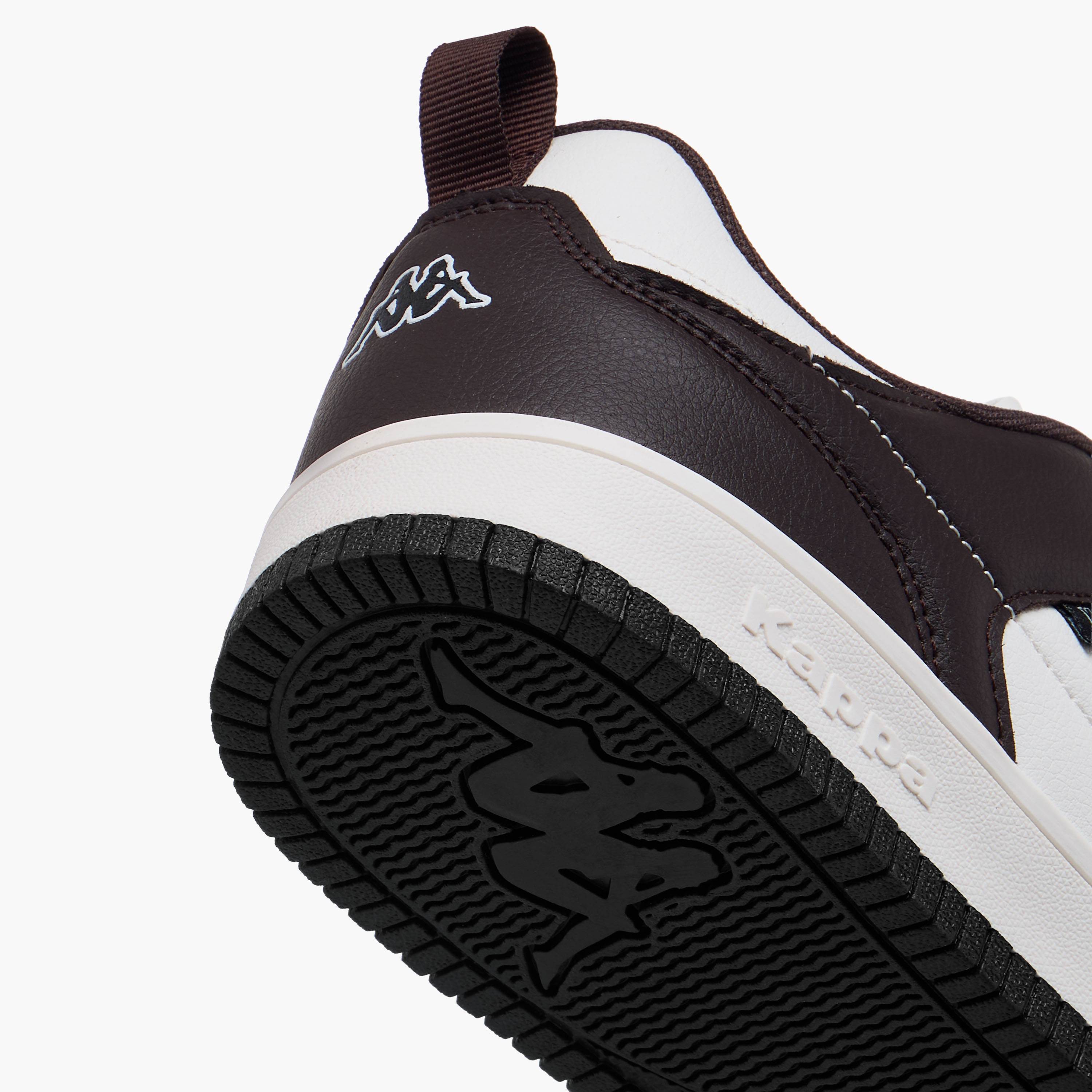 حذاء سنيكرز مثقّب للرجال من كابا-men-shoes-sneakers-image-5