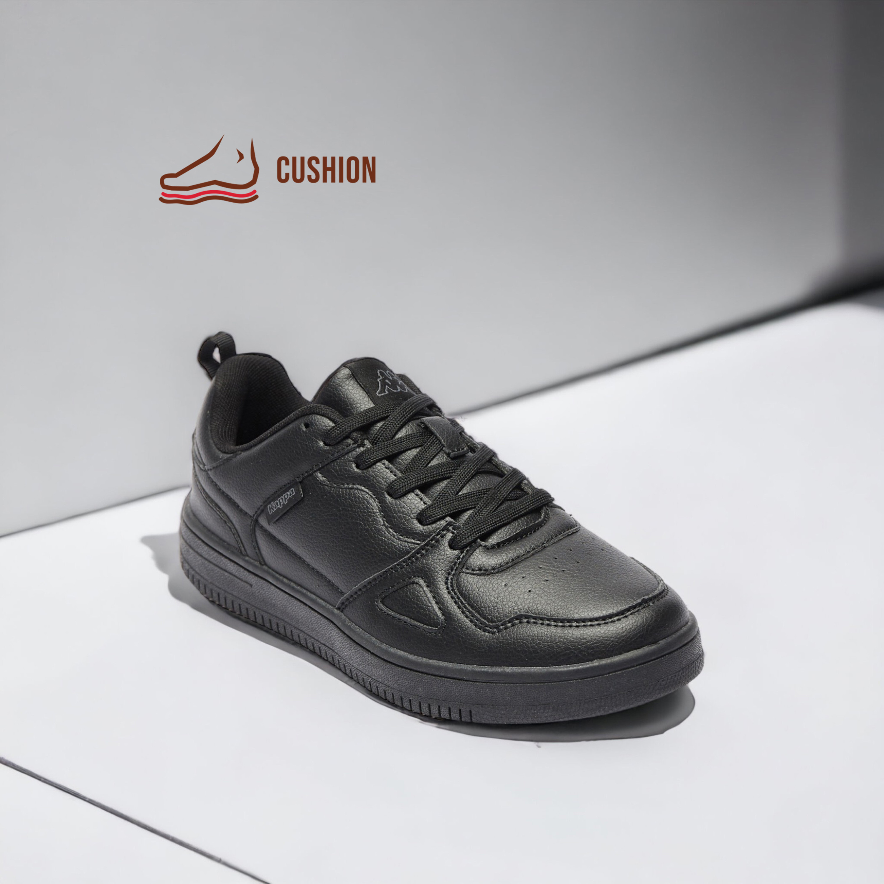حذاء سنيكرز بكاحل منخفض ورباط إغلاق للنساء من كابا-women-shoes-sneakers-image-2