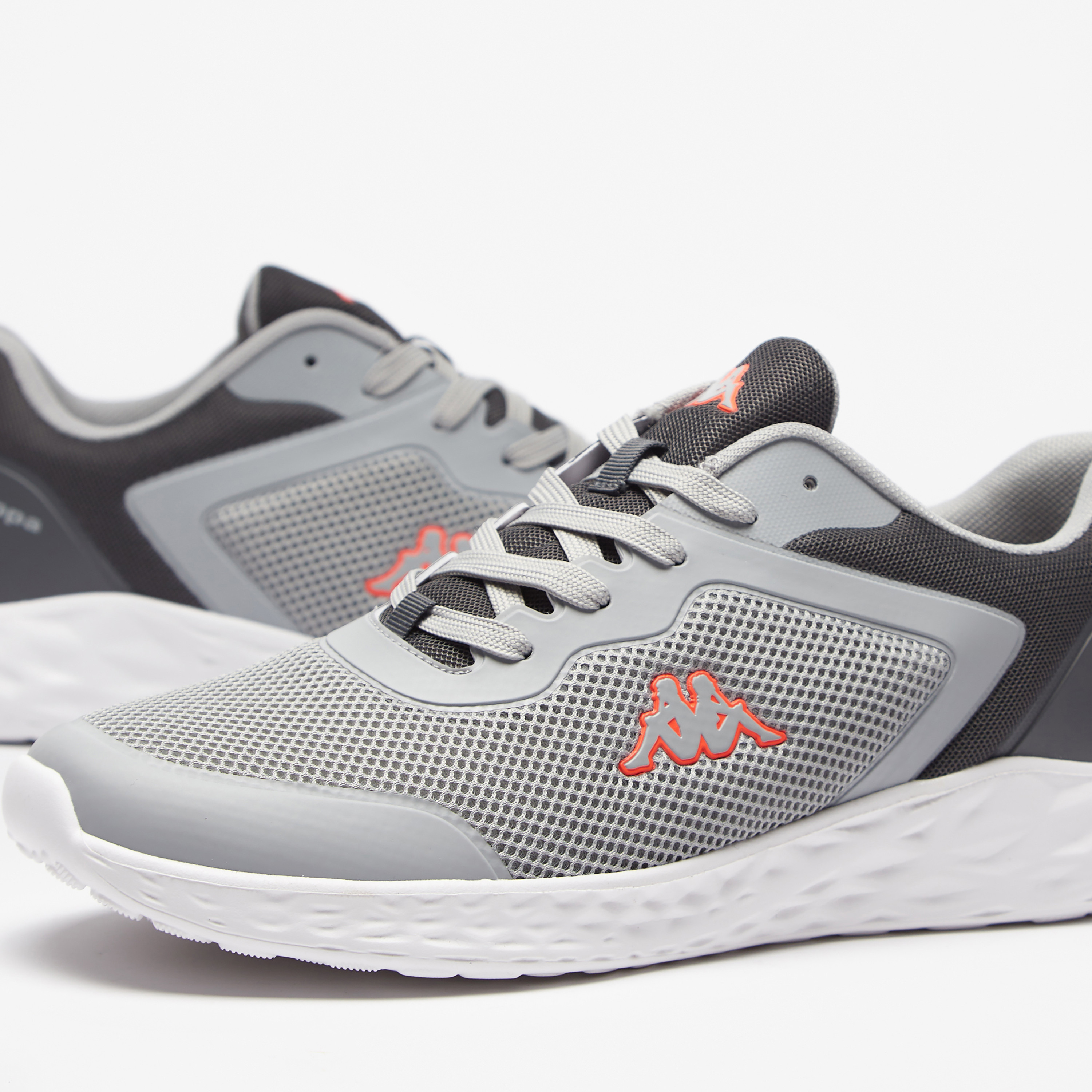 حذاء رياضي للرجال بارز الملمس برباط وبطانة من كابا-sports-men-shoes-image-16
