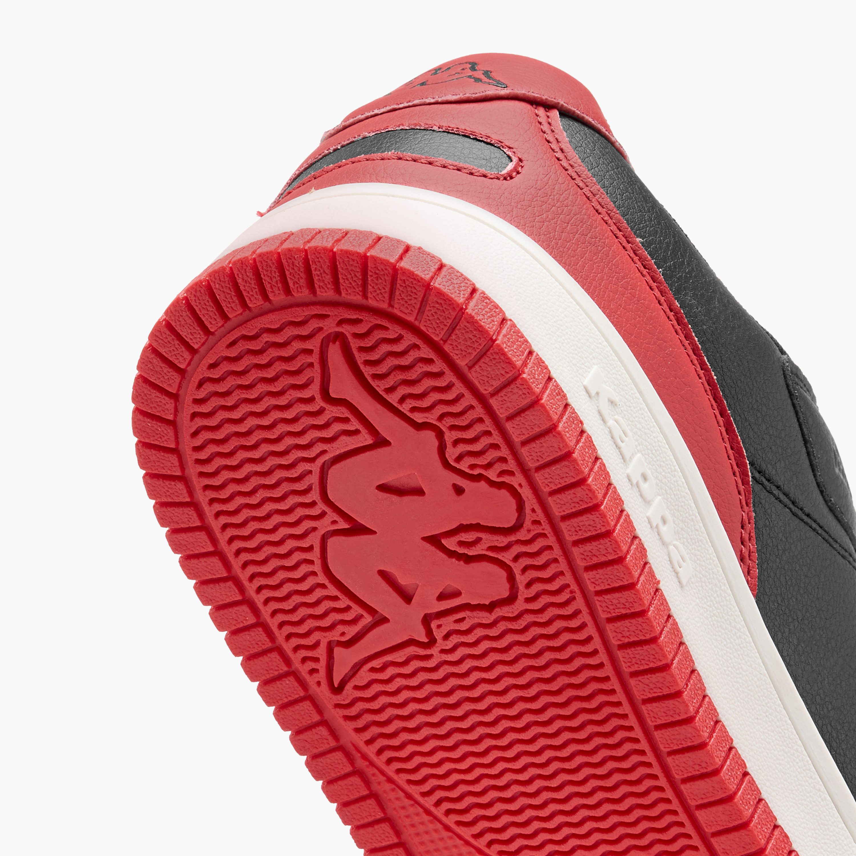 حذاء رياضي برباط إغلاق للرجال من كابا - SHO23AA021M-sports-men-shoes-image-5