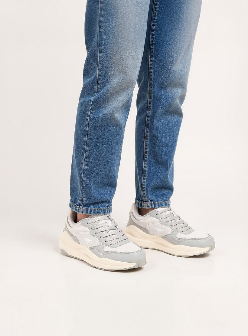 حذاء رياضي بألواح ورباط للنساء من كانجاروز-women-shoes-sports-image-3