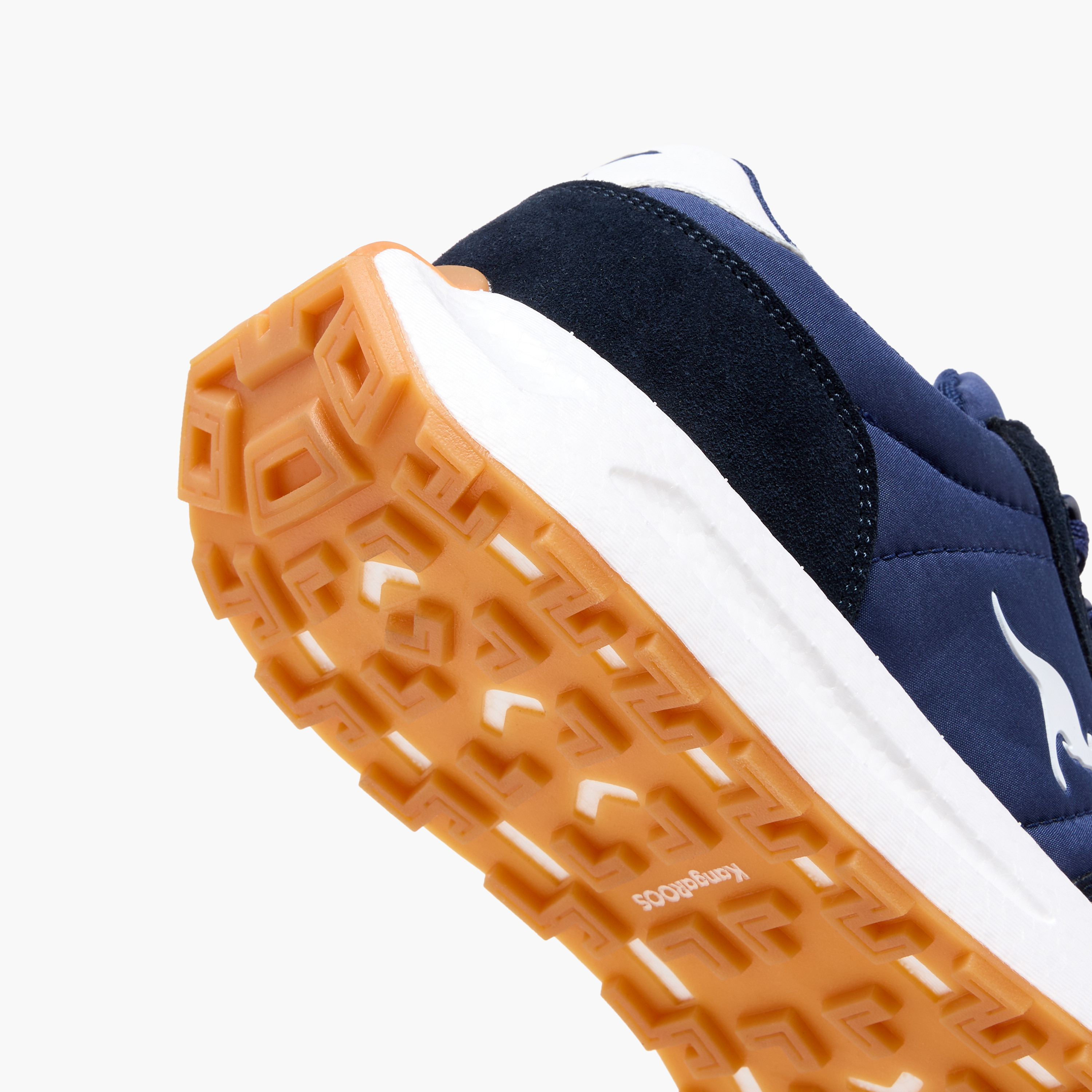 حذاء رياضي بألواح وأربطة إغلاق للرجال من كانجاروس-sports-men-shoes-image-1