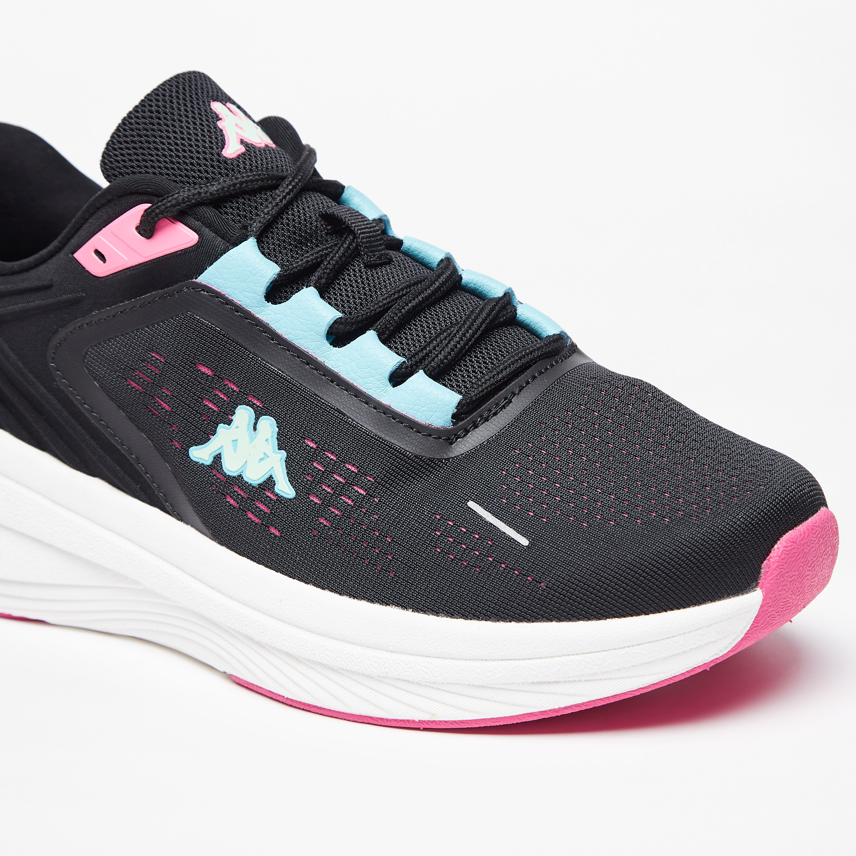 حذاء رياضي بارز الملمس برباط إغلاق للنساء من كابا-sports-women-shoes-image-5