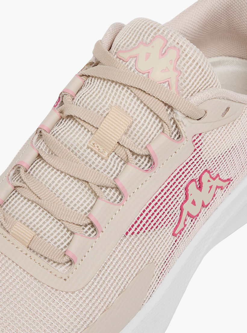 حذاء رياضي بتفاصيل شعار ورباط إغلاق للنساء من كابا-women-shoes-sports-image-5