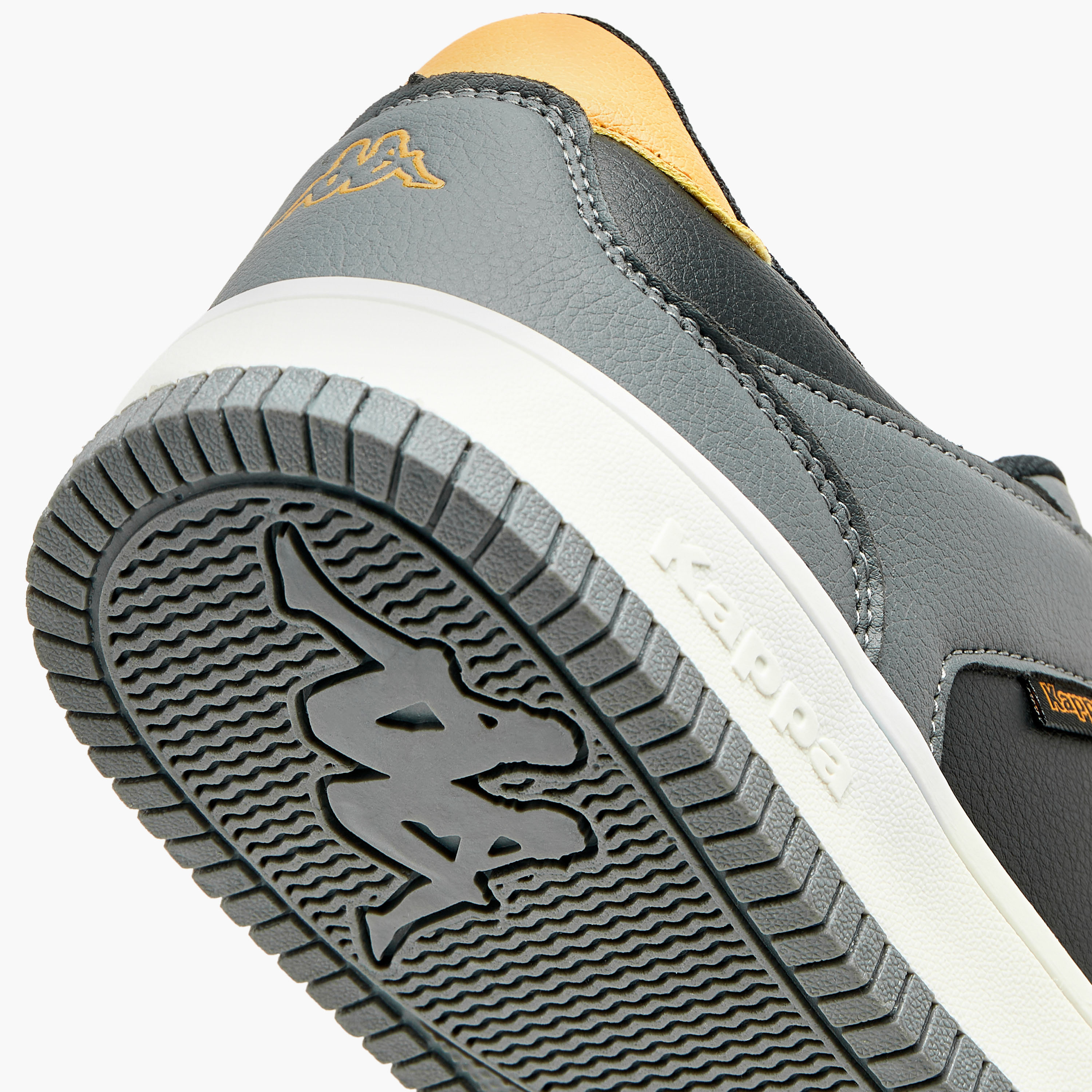 حذاء سنيكرز برباط للرجال من كابا-men-shoes-sneakers-image-5