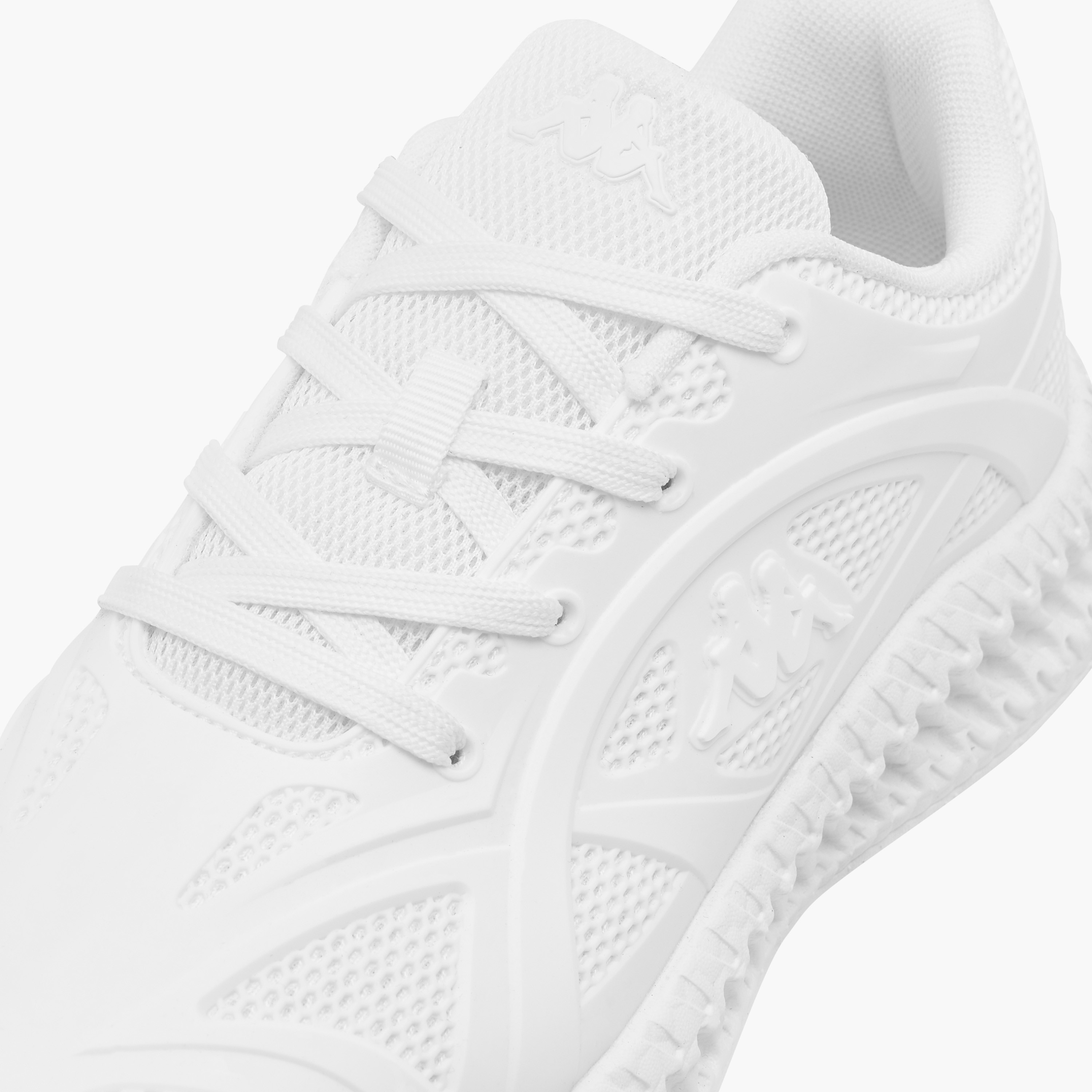 حذاء رياضي بألواح ورباط إغلاق من كابا-women-shoes-sports-image-6