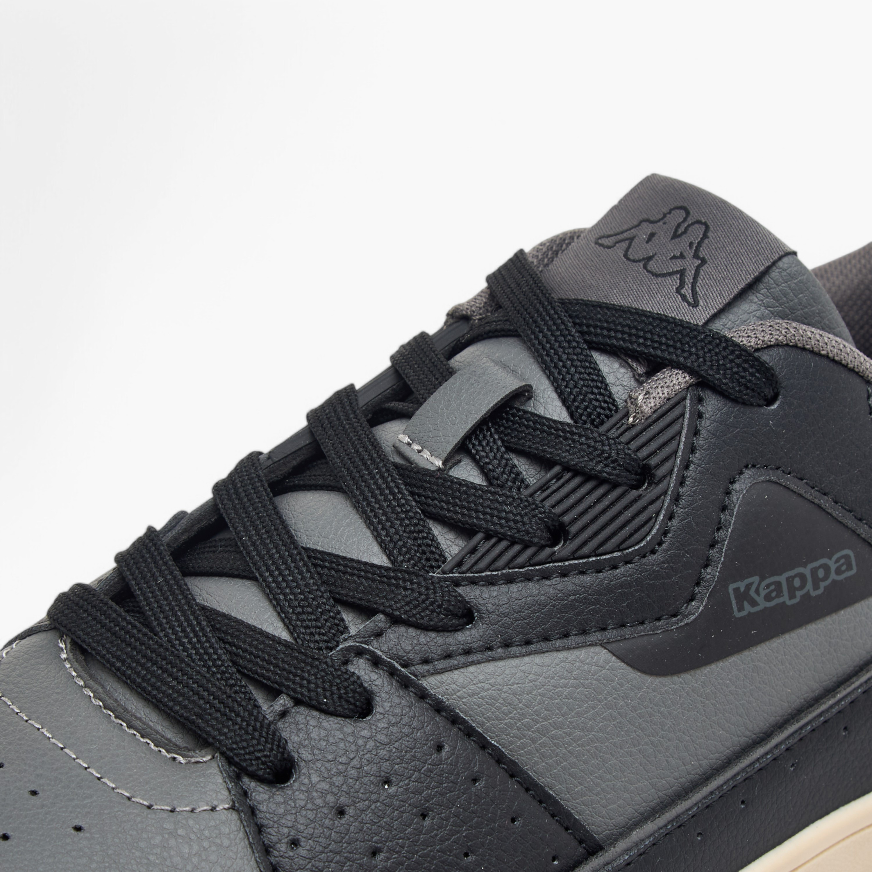 حذاء سنيكرز مثقب برباط إغلاق للرجال من كابا-men-shoes-sneakers-image-4