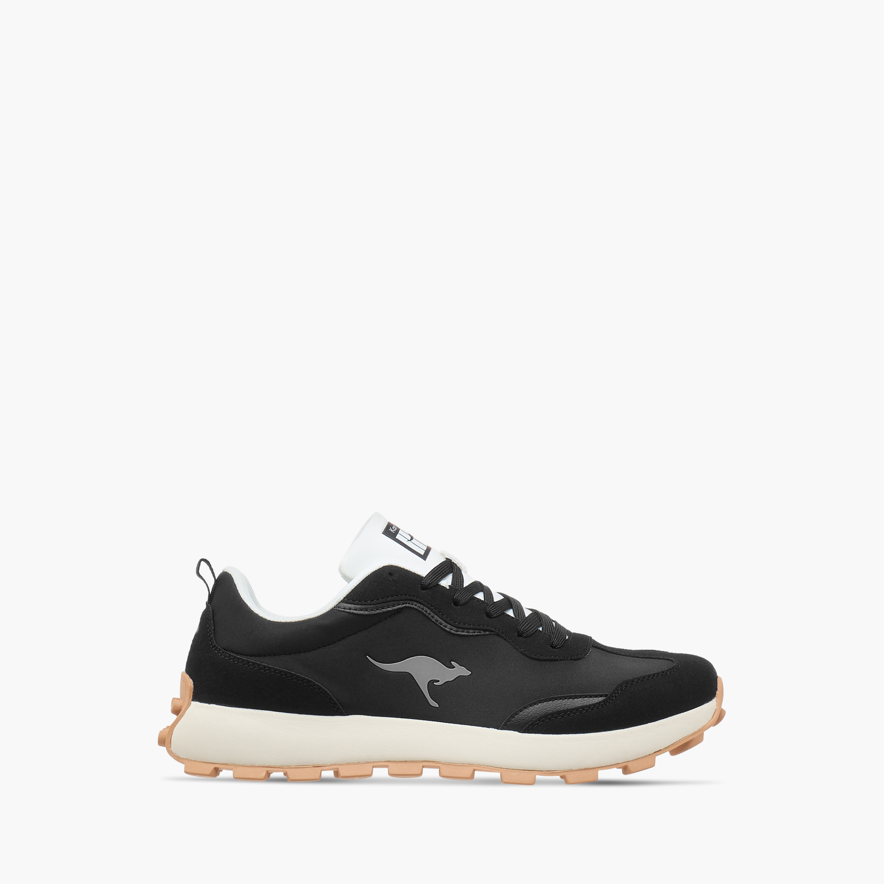 حذاء رياضي بطبعات شعار ورباط إغلاق للرجال من كانجاروز-sports-men-shoes-image-3