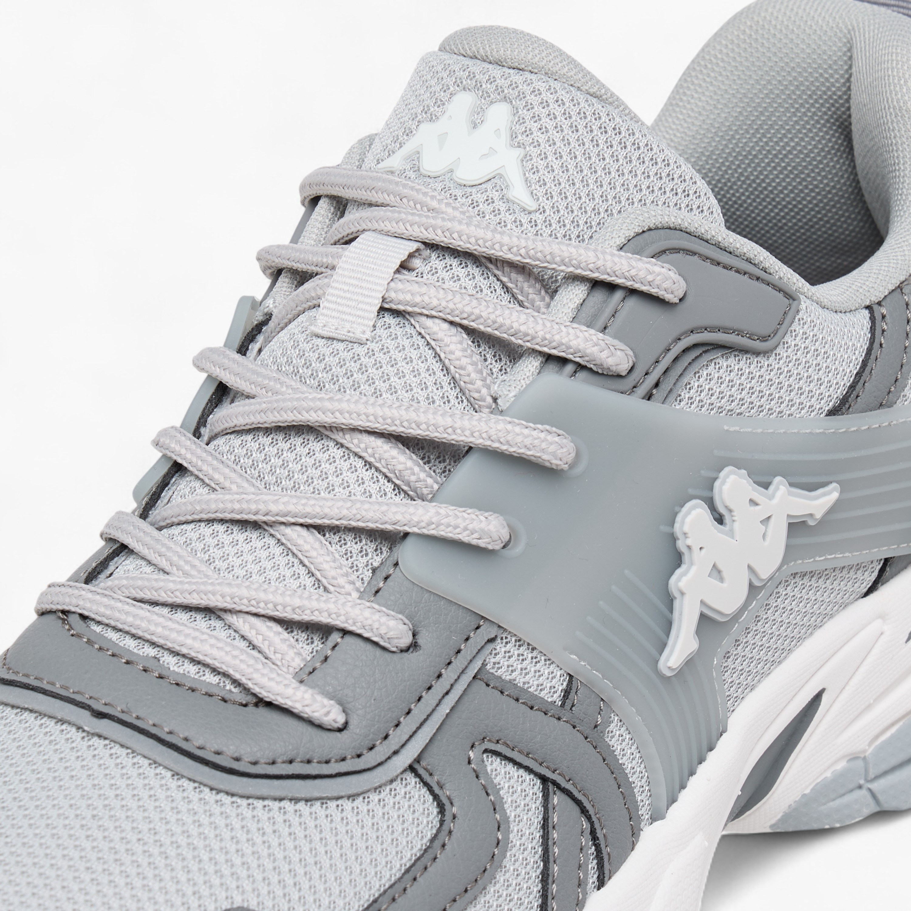 حذاء رياضي برباط إغلاق وشعار للرجال من كابا-sports-men-shoes-image-5