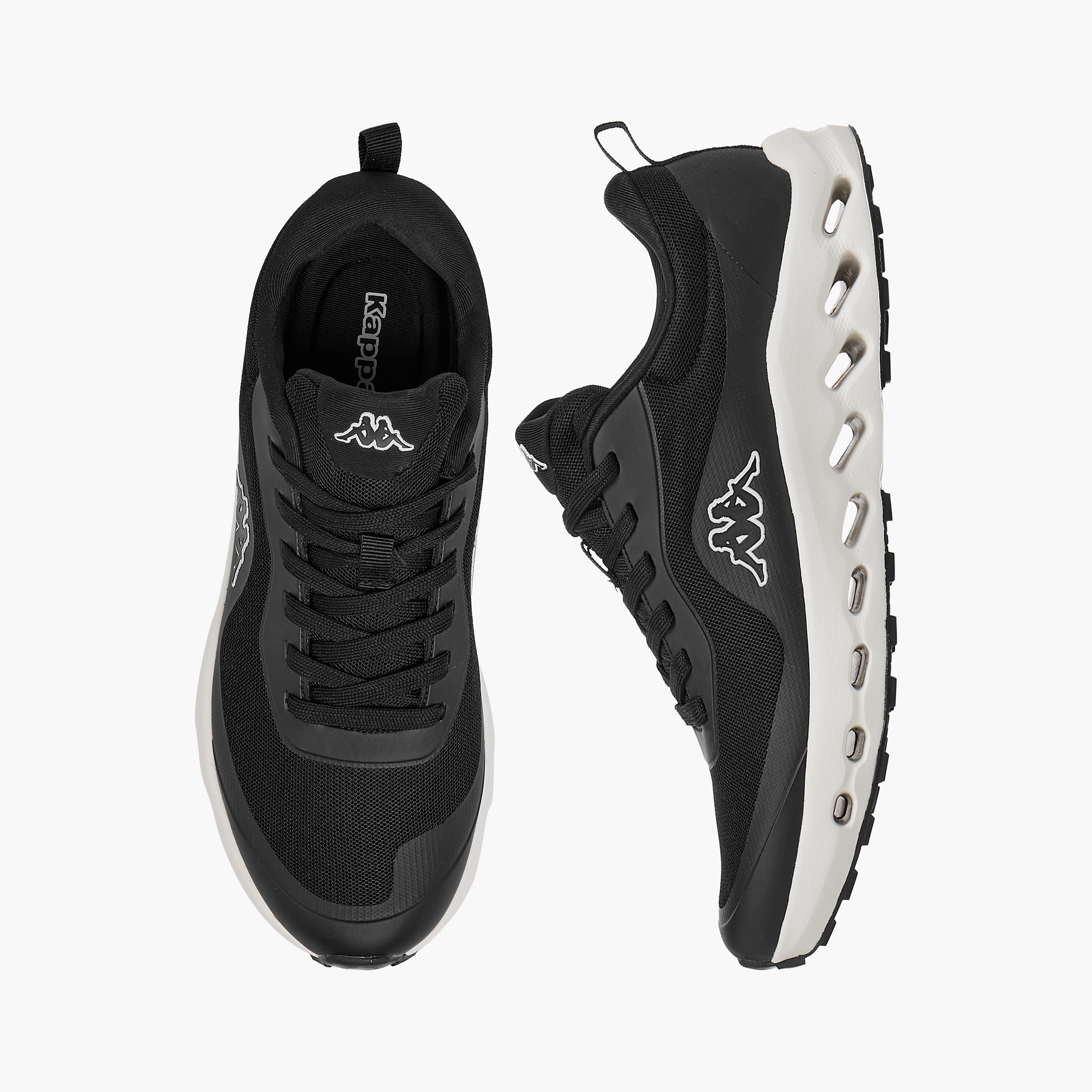 حذاء رياضي برباط إغلاق وتفاصيل شعار للنساء من كابا-women-shoes-sports-image-1