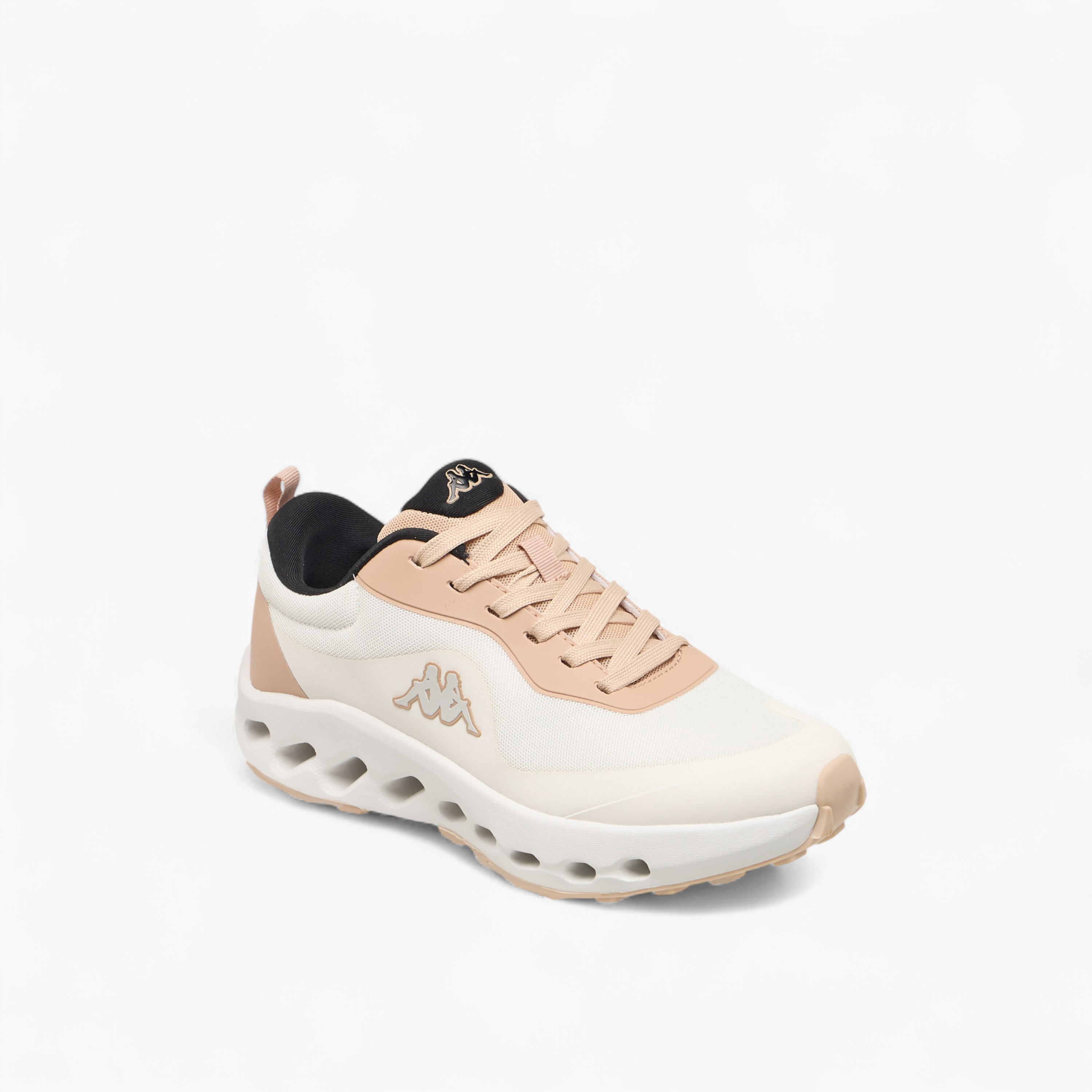 حذاء رياضي برباط إغلاق وتفاصيل شعار للنساء من كابا-women-shoes-sports-image-4