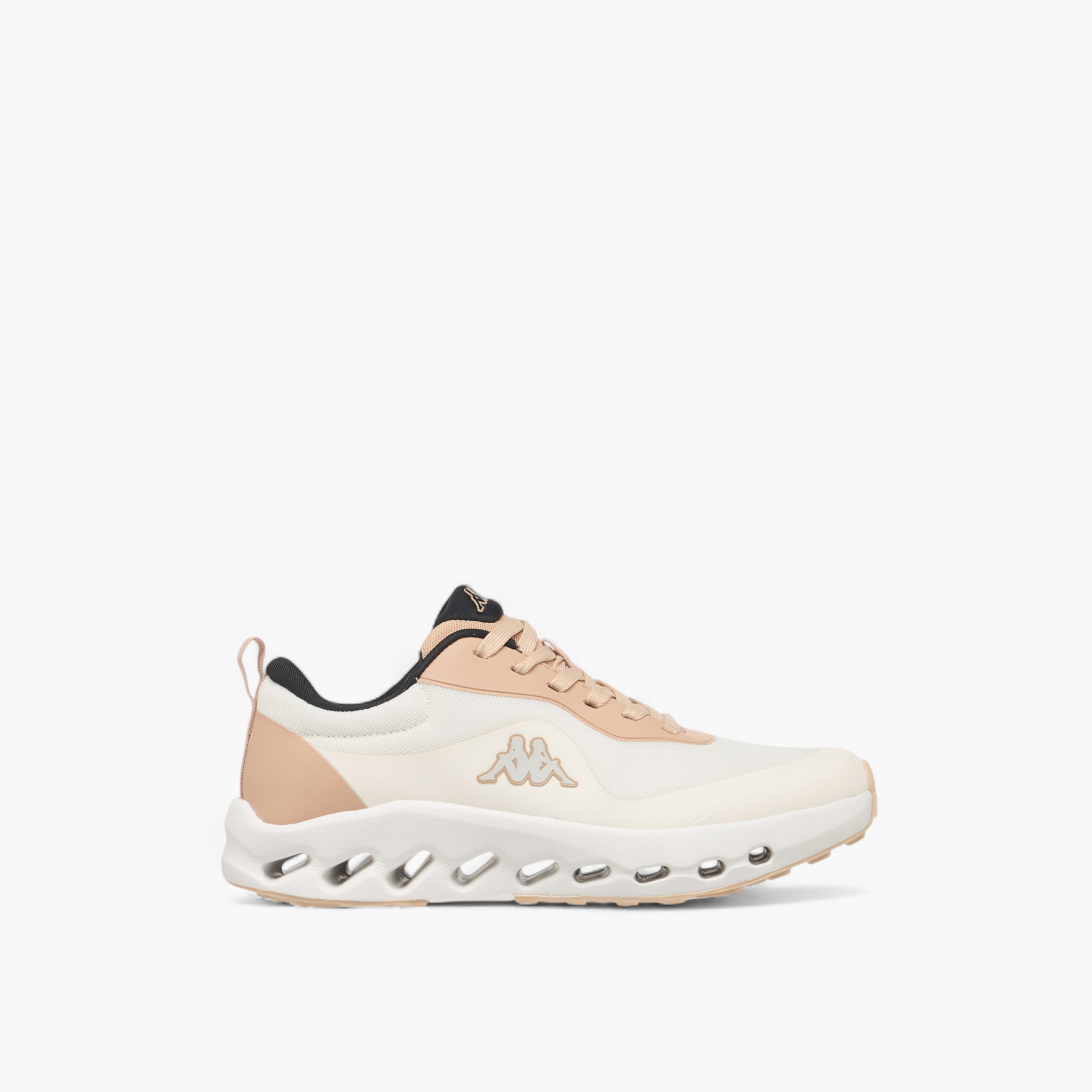 حذاء رياضي برباط إغلاق وتفاصيل شعار للنساء من كابا-women-shoes-sports-image-3