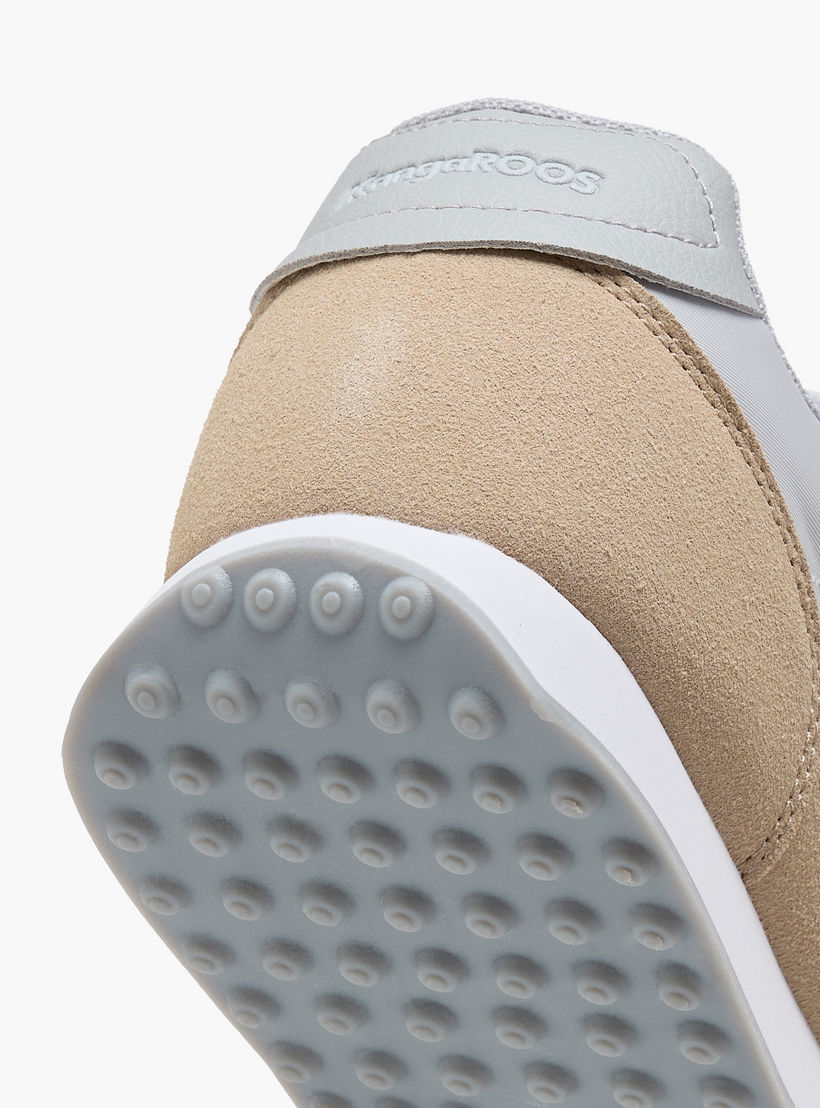 حذاء سنيكرز بألواح ورباط للرجال من كانجاروز-men-shoes-sneakers-image-7