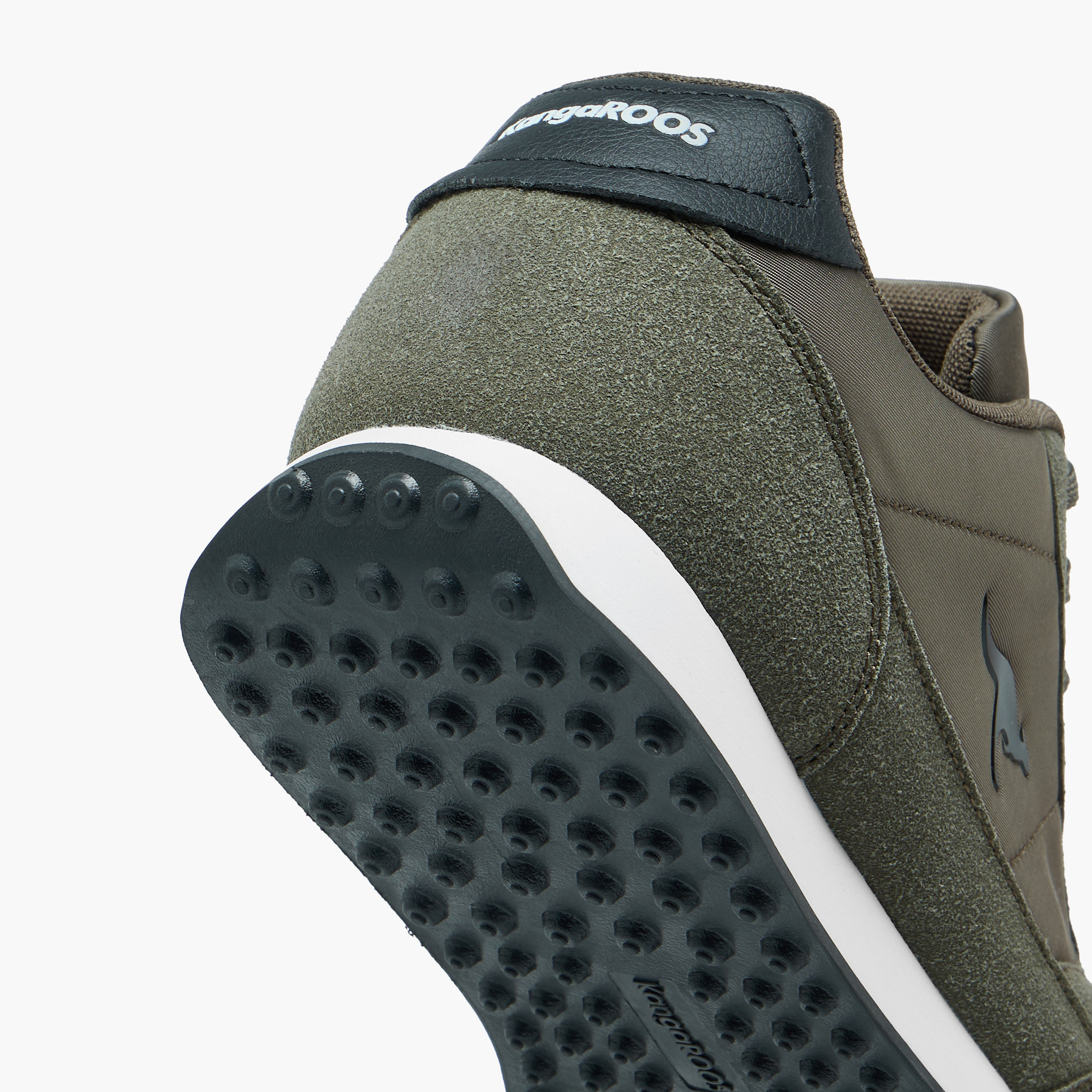 حذاء سنيكرز برباط إغلاق وألواح للرجال من كانجاروز-men-shoes-sneakers-image-5