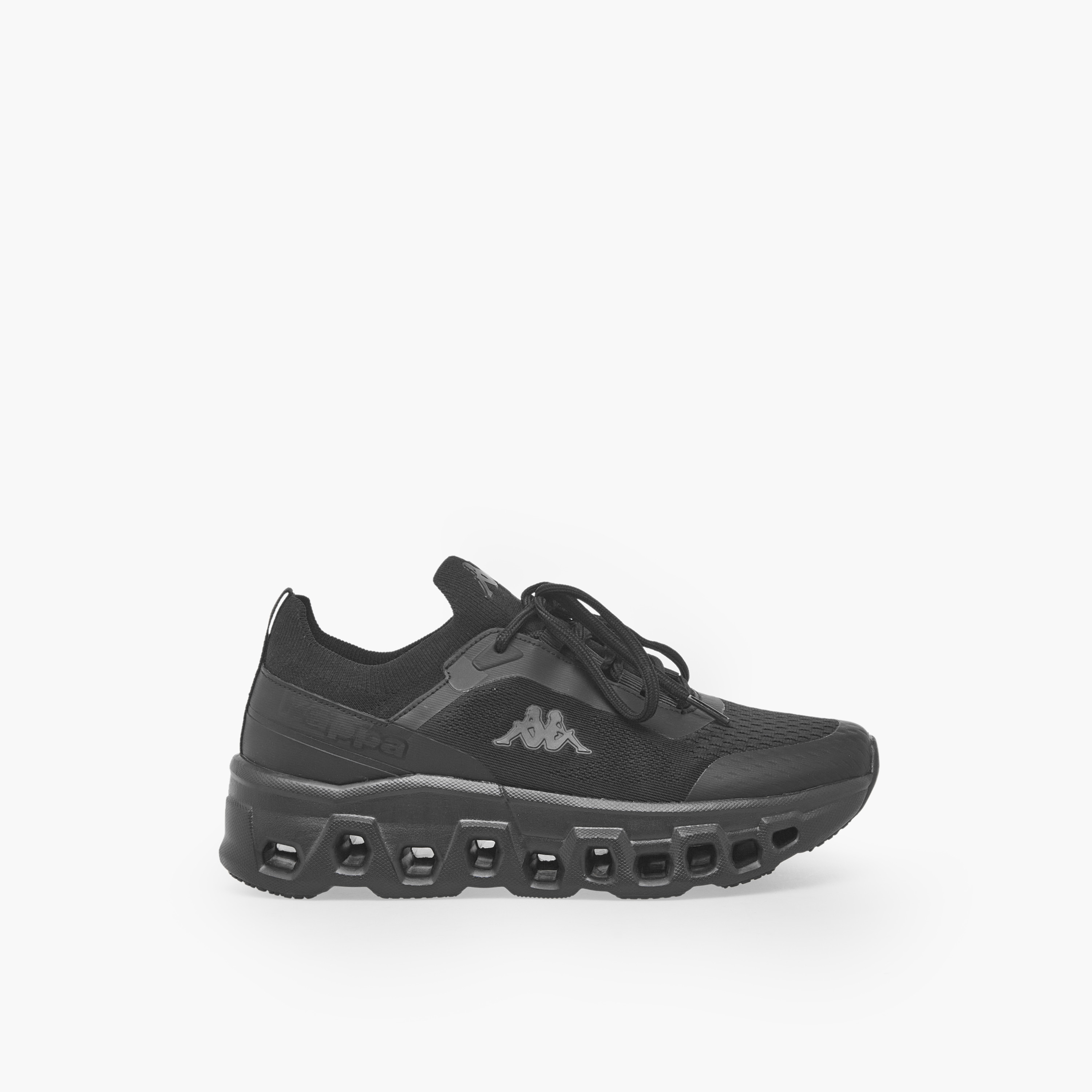 حذاء رياضي برباط إغلاق وشعار للنساء من كابا-sports-women-shoes-image-3