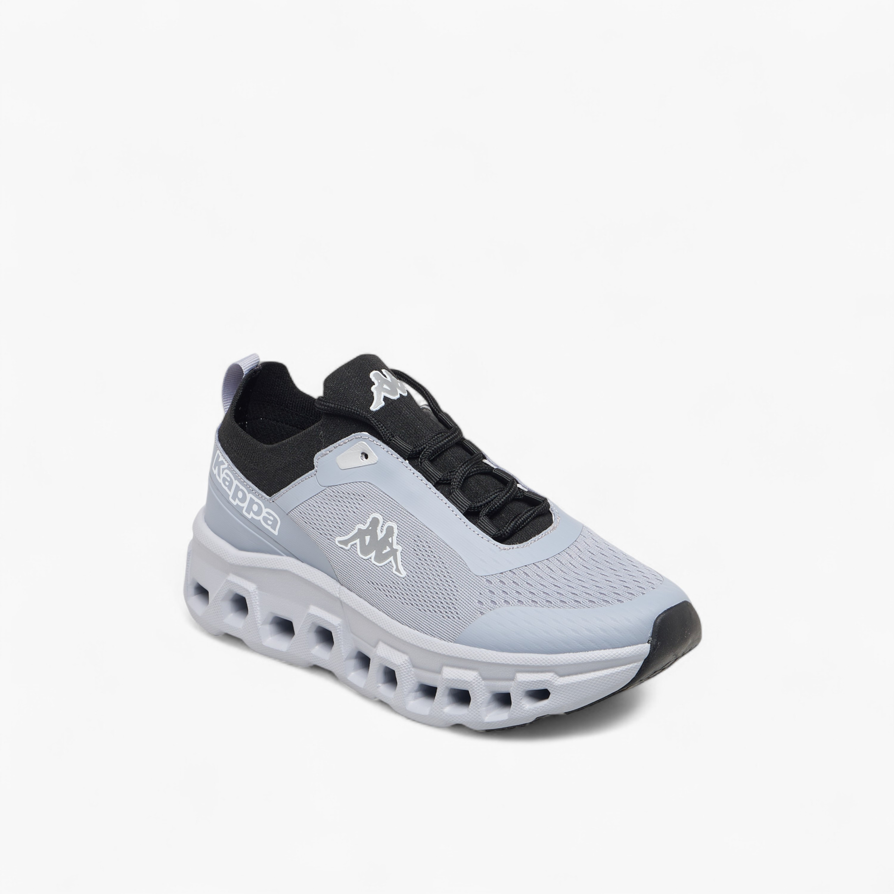 حذاء رياضي برباط إغلاق وشعار للنساء من كابا-sports-women-shoes-image-3