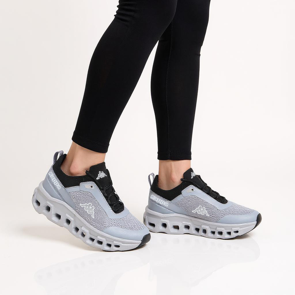 حذاء رياضي برباط إغلاق وشعار للنساء من كابا-sports-women-shoes-image-2