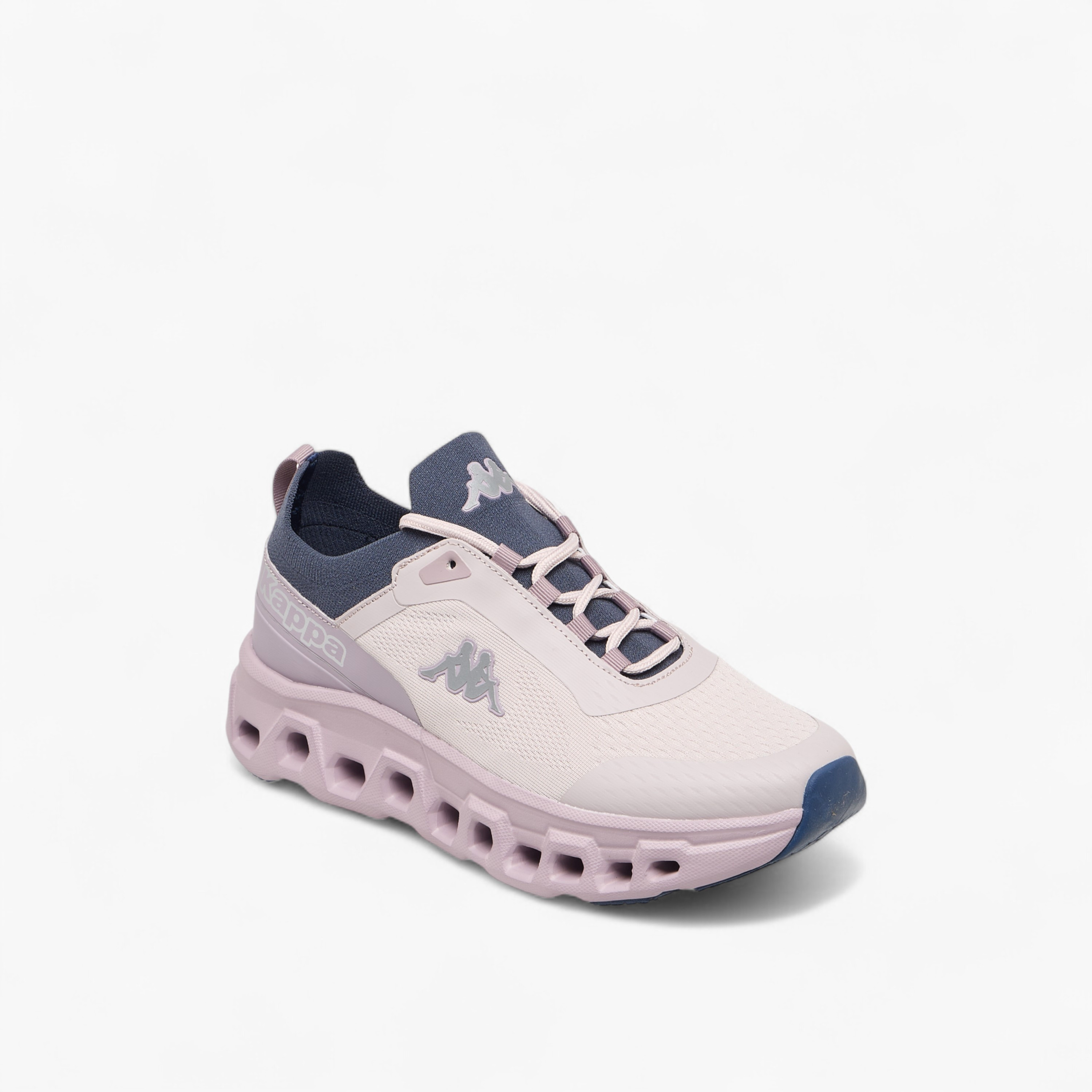 حذاء رياضي برباط إغلاق وشعار للنساء من كابا-sports-women-shoes-image-3