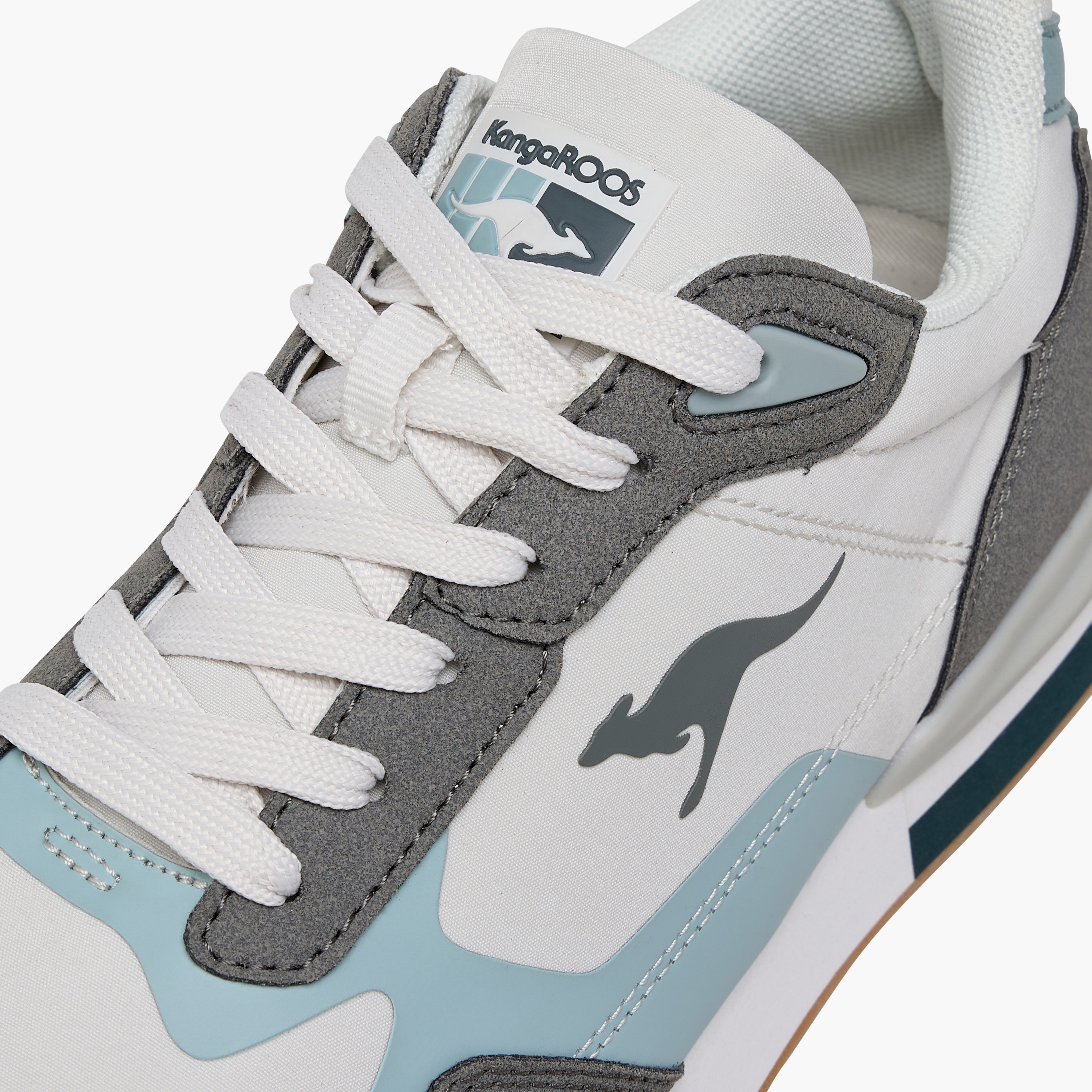 حذاء رياضي بقوالب ملونة ورباط للنساء من كانجاروز-women-shoes-sneakers-image-4