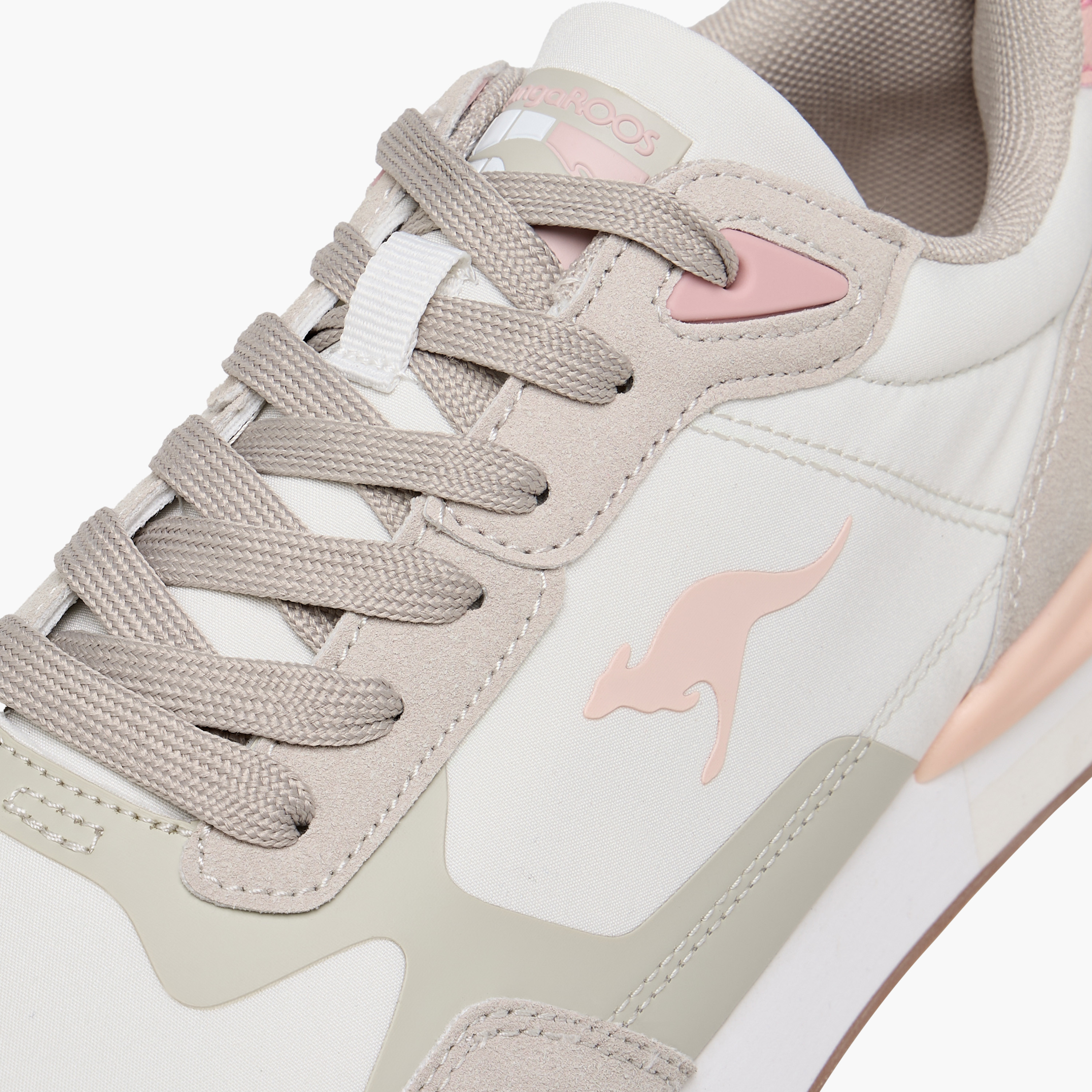 حذاء رياضي بقوالب ملونة ورباط للنساء من كانجاروز-women-shoes-sneakers-image-4