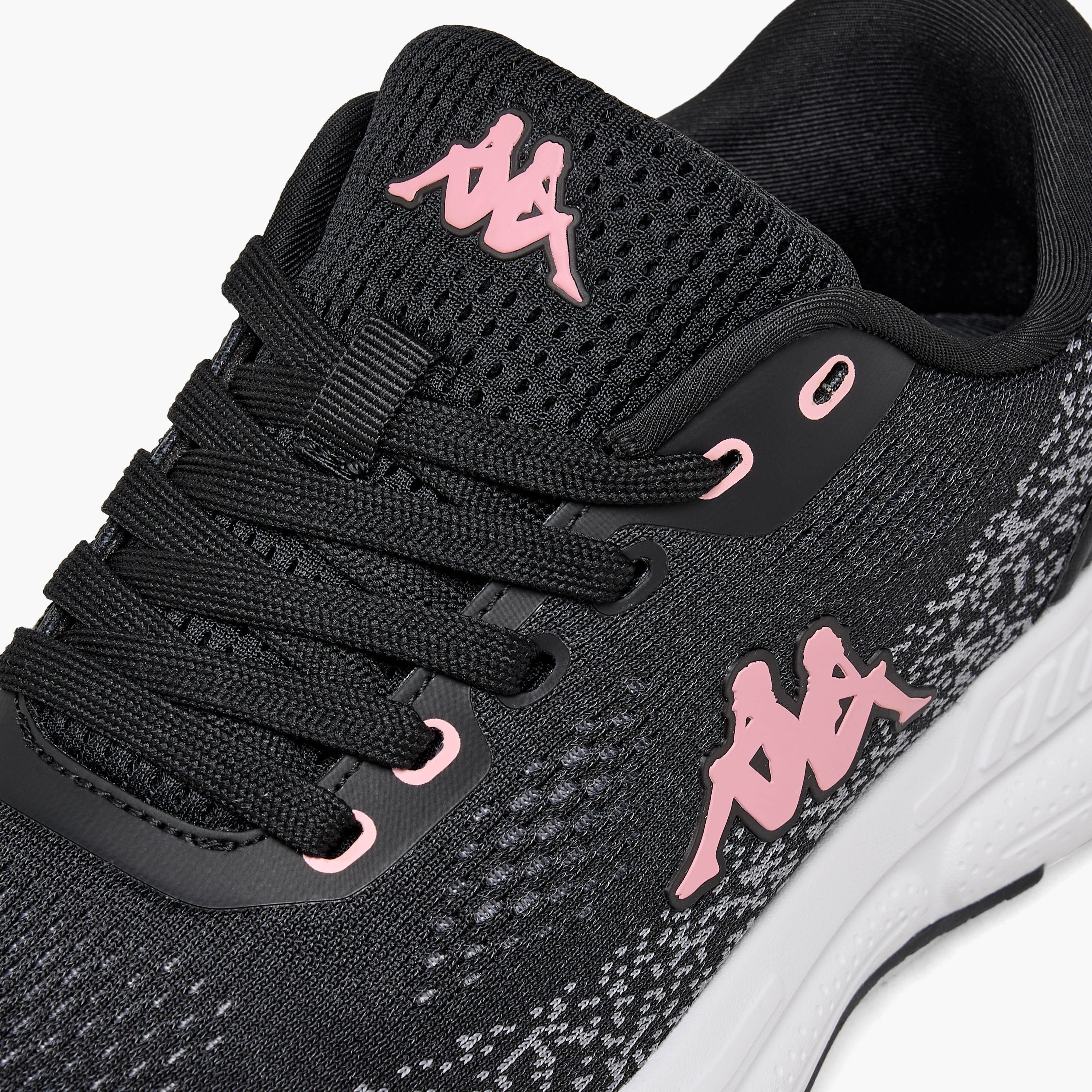 حذاء رياضي برباط إغلاق وشعار للنساء من كابا-women-shoes-sneakers-image-4