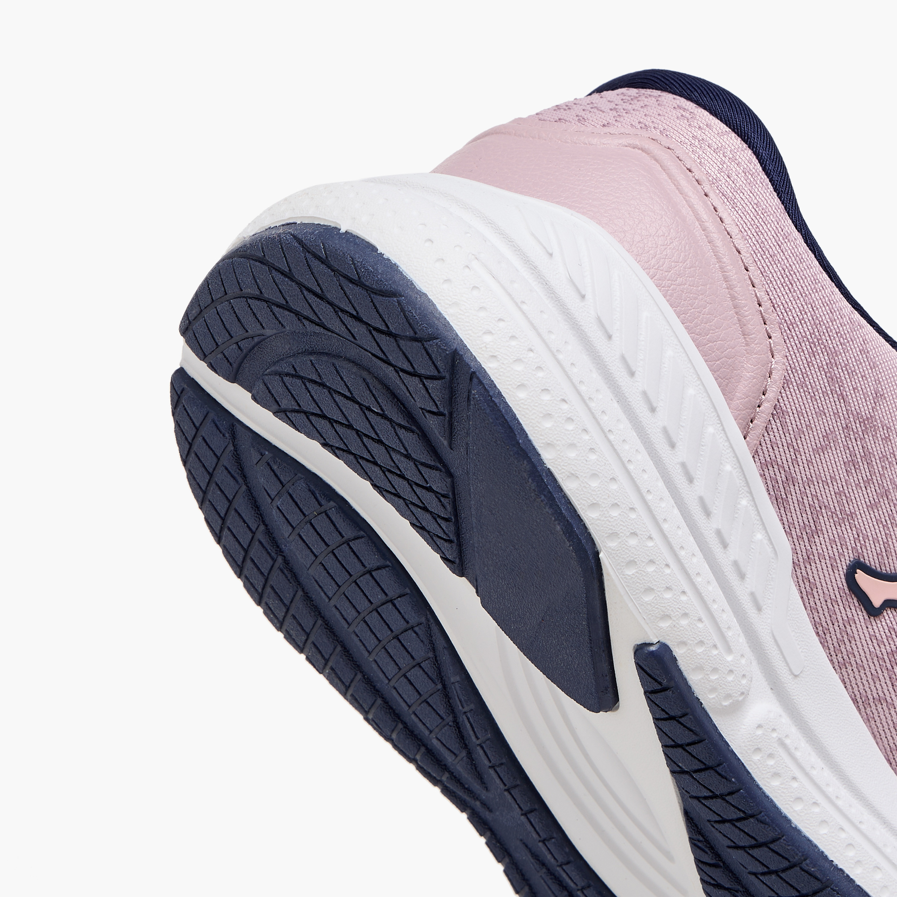 حذاء رياضي برباط إغلاق وشعار للنساء من كابا-women-shoes-sneakers-image-5