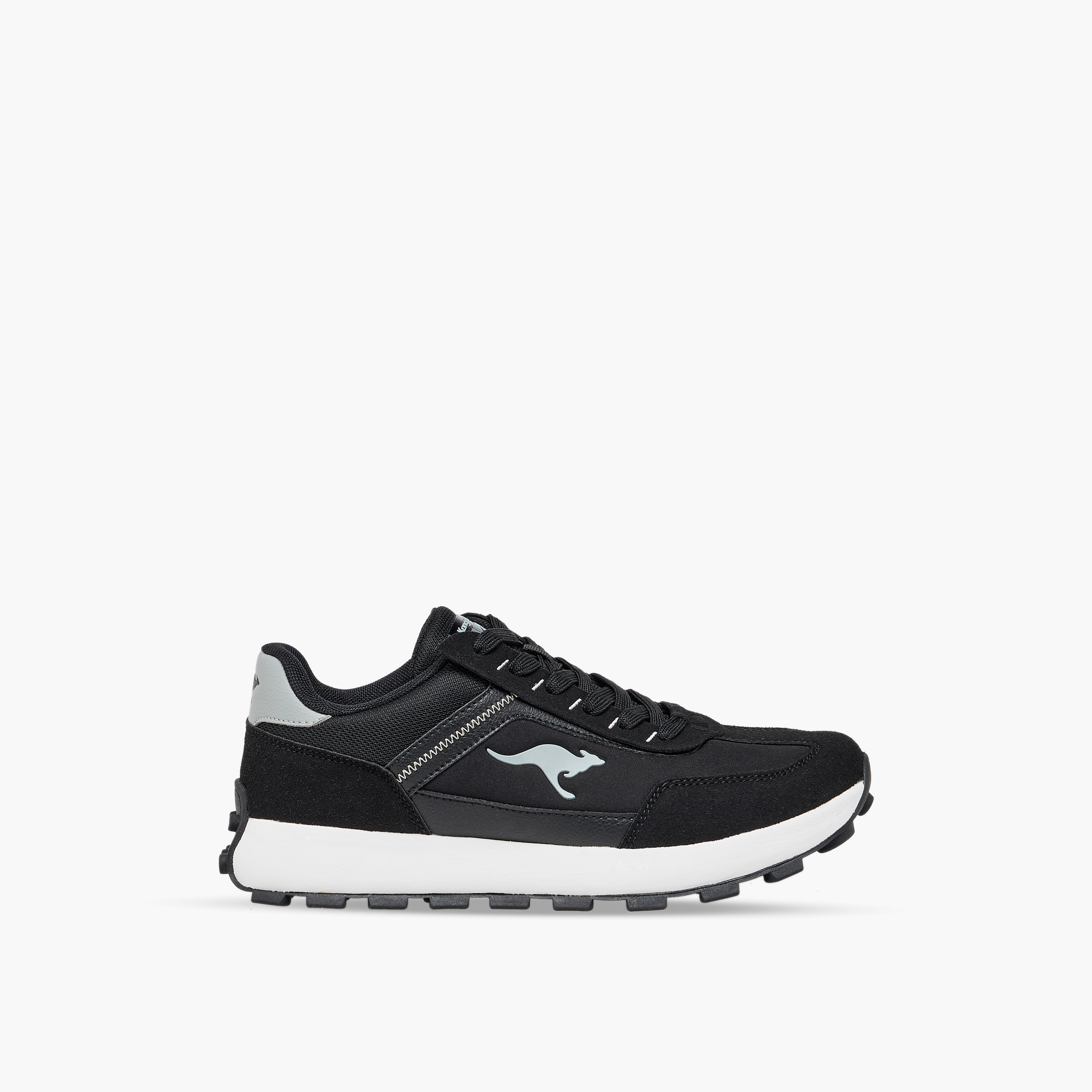 حذاء رياضي برباط للنساء من كانجاروز-women-shoes-sneakers-image-3