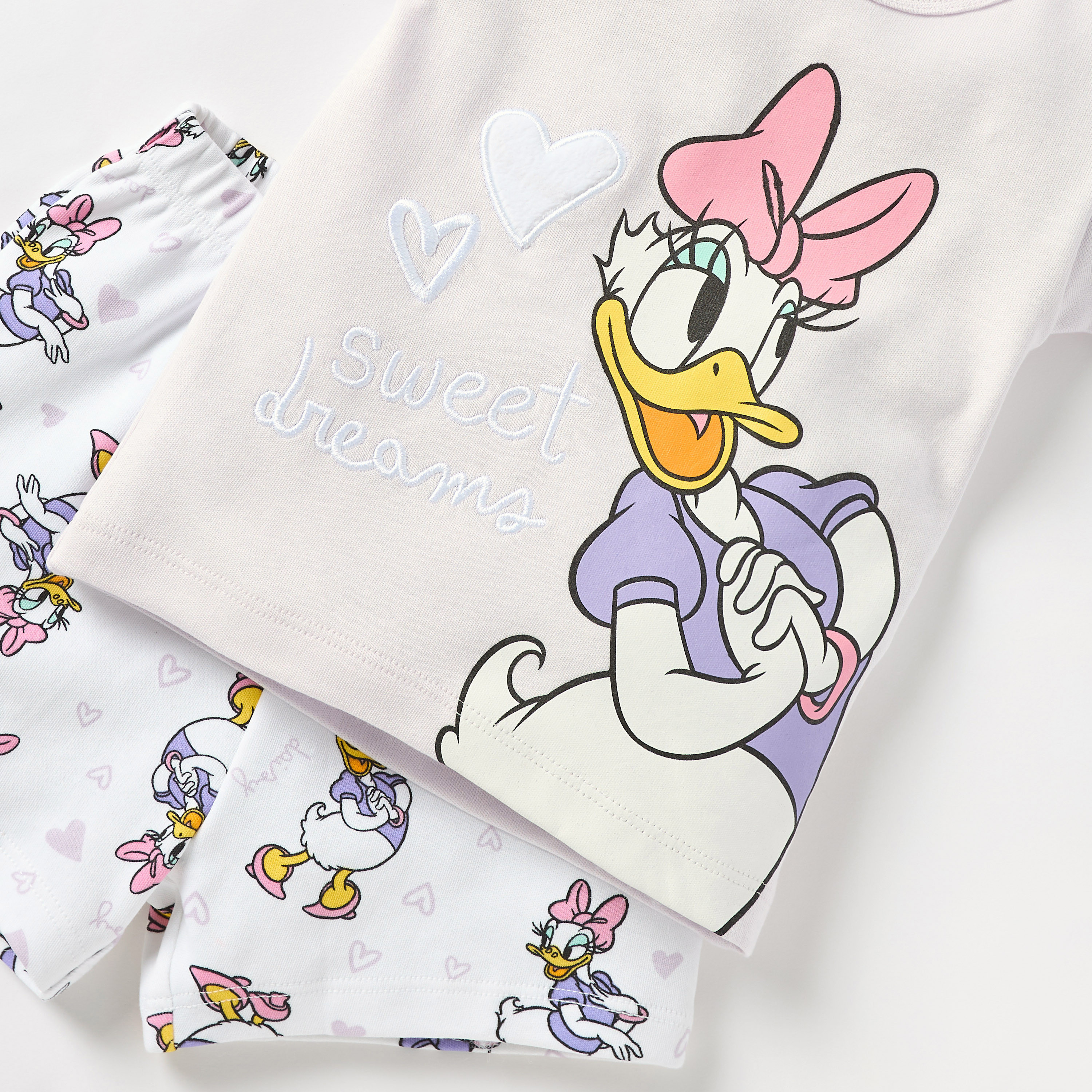 طقم شورت وتيشيرت بطبعات ديزي داك من ديزني-baby-girls-clothing-nightwear-pyjamasets-image-5