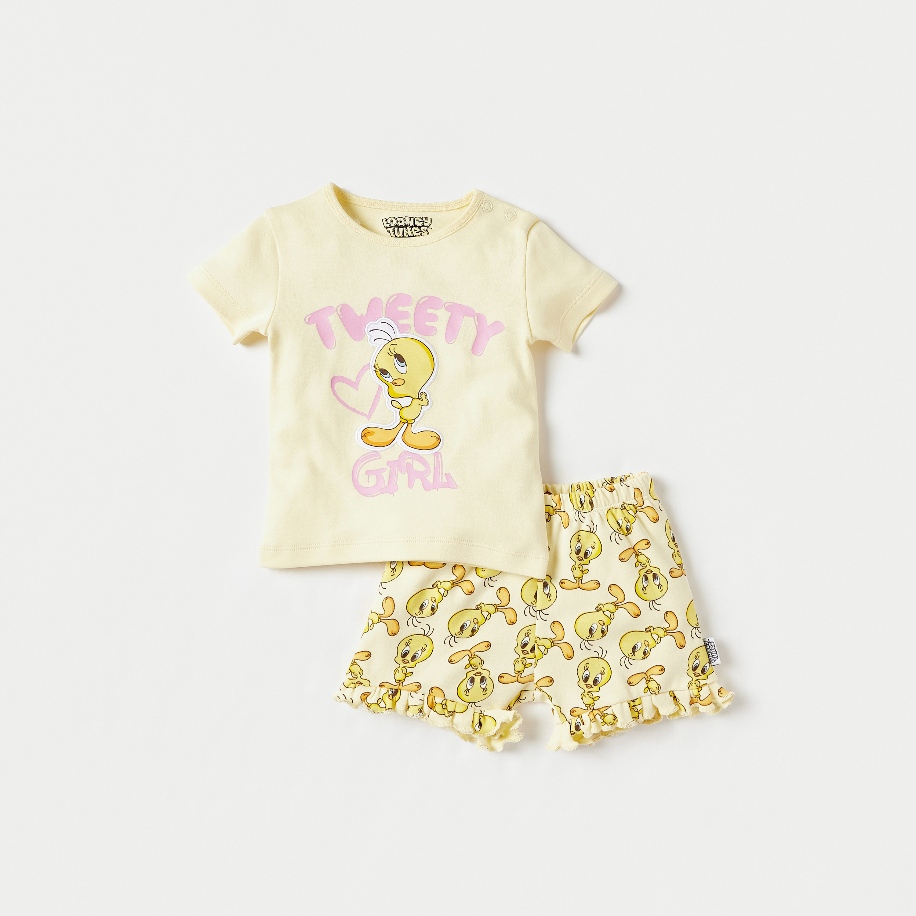 طقم شورت وتيشيرت بطبعات تويتي-baby-girls-clothing-setsandcoords-image-1