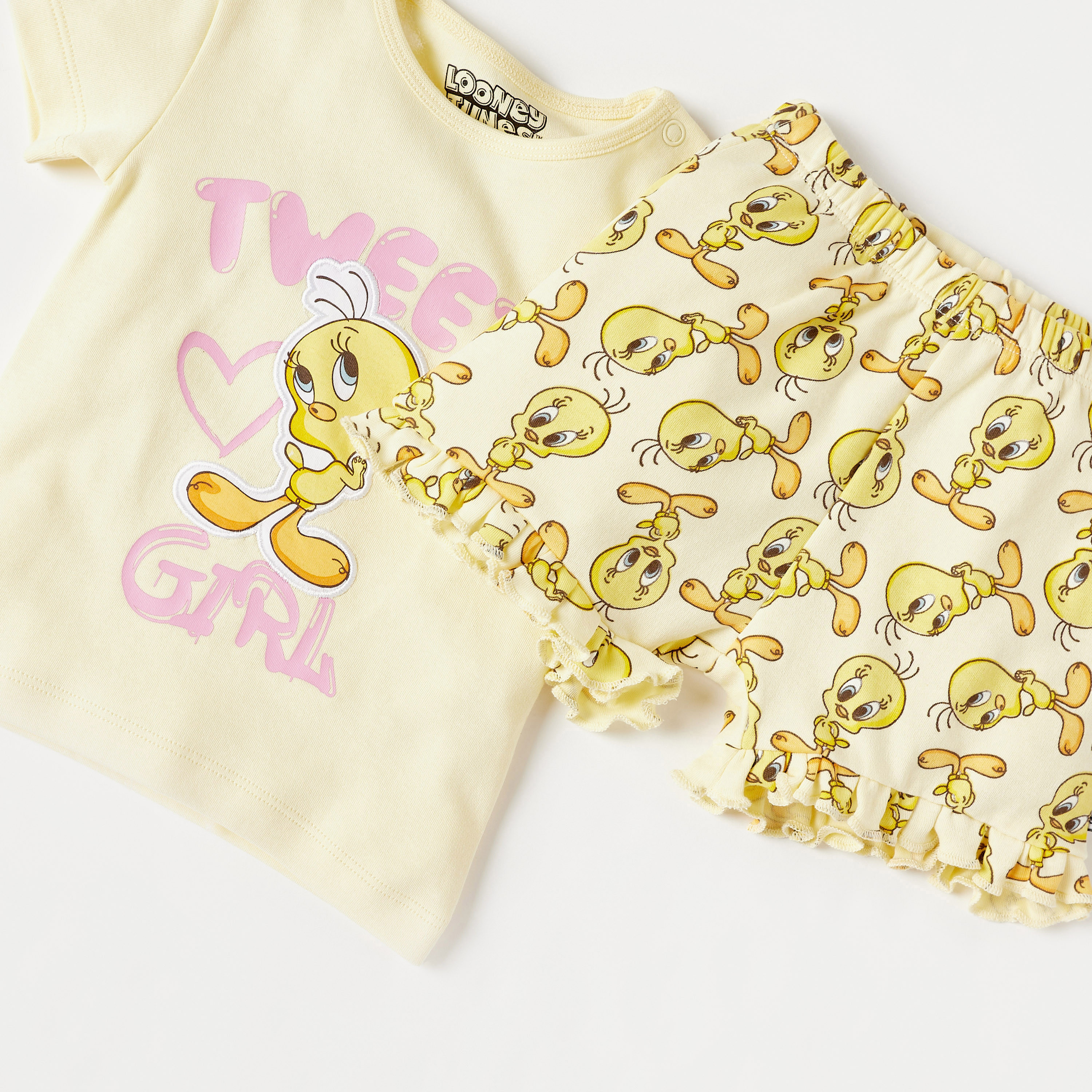 طقم شورت وتيشيرت بطبعات تويتي-baby-girls-clothing-setsandcoords-image-5