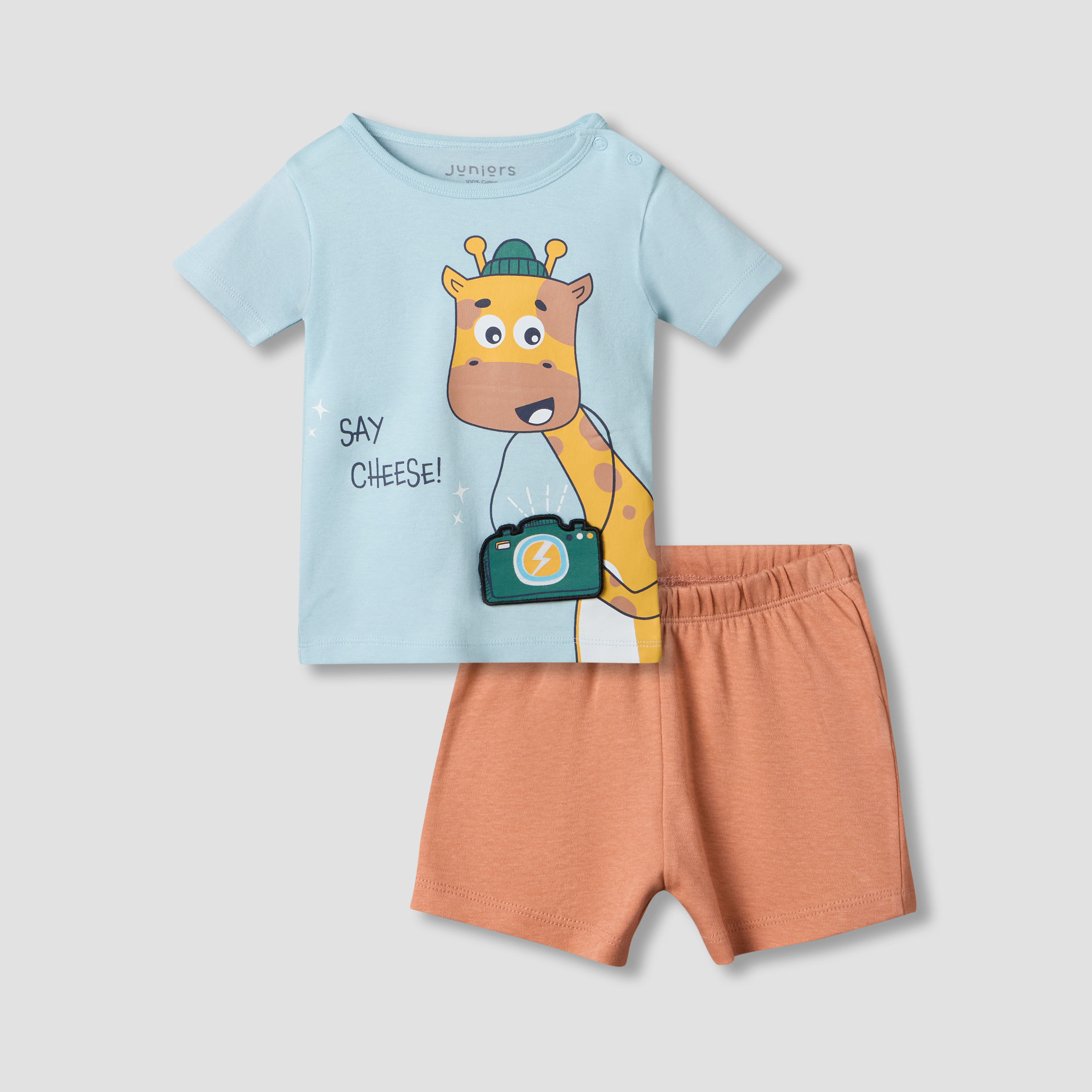 طقم شورت وتيشيرت بطبعات زرافة وياقة مستديرة وأكمام قصيرة من جونيورز-baby-boys-clothing-setsandcoords-image-2