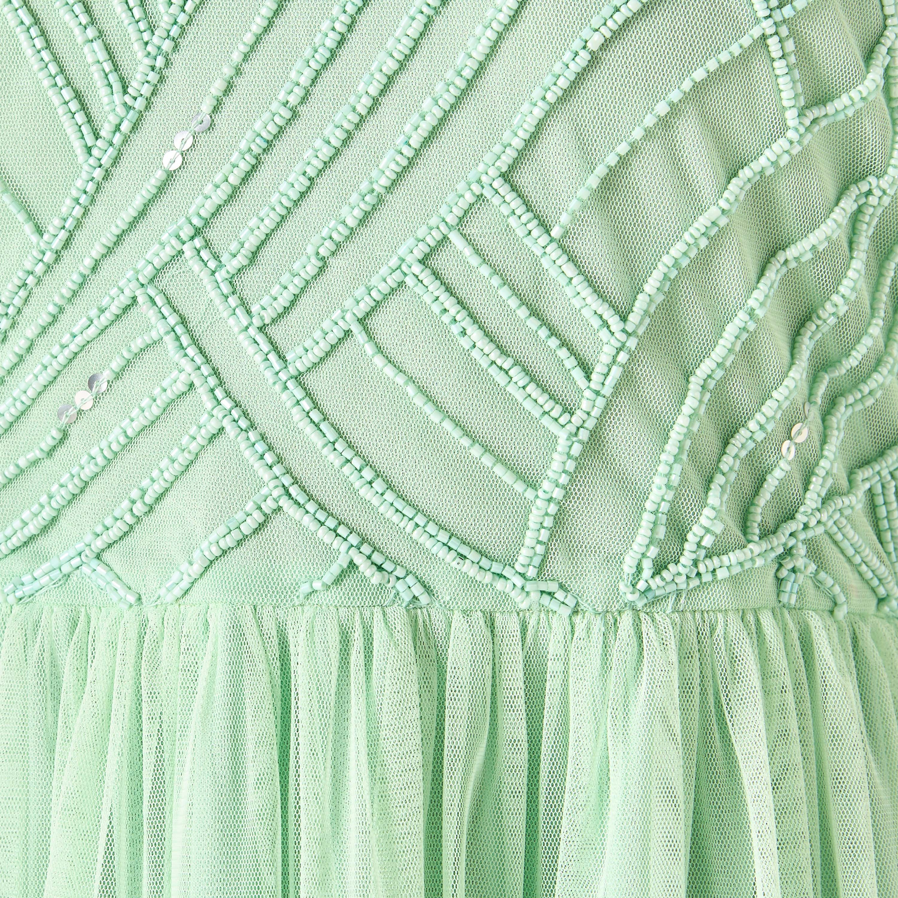 فستان طويل مزين بالخرز بياقة مستديرة وأكمام قصيرة من شارمي-women-clothing-dresses-image-5