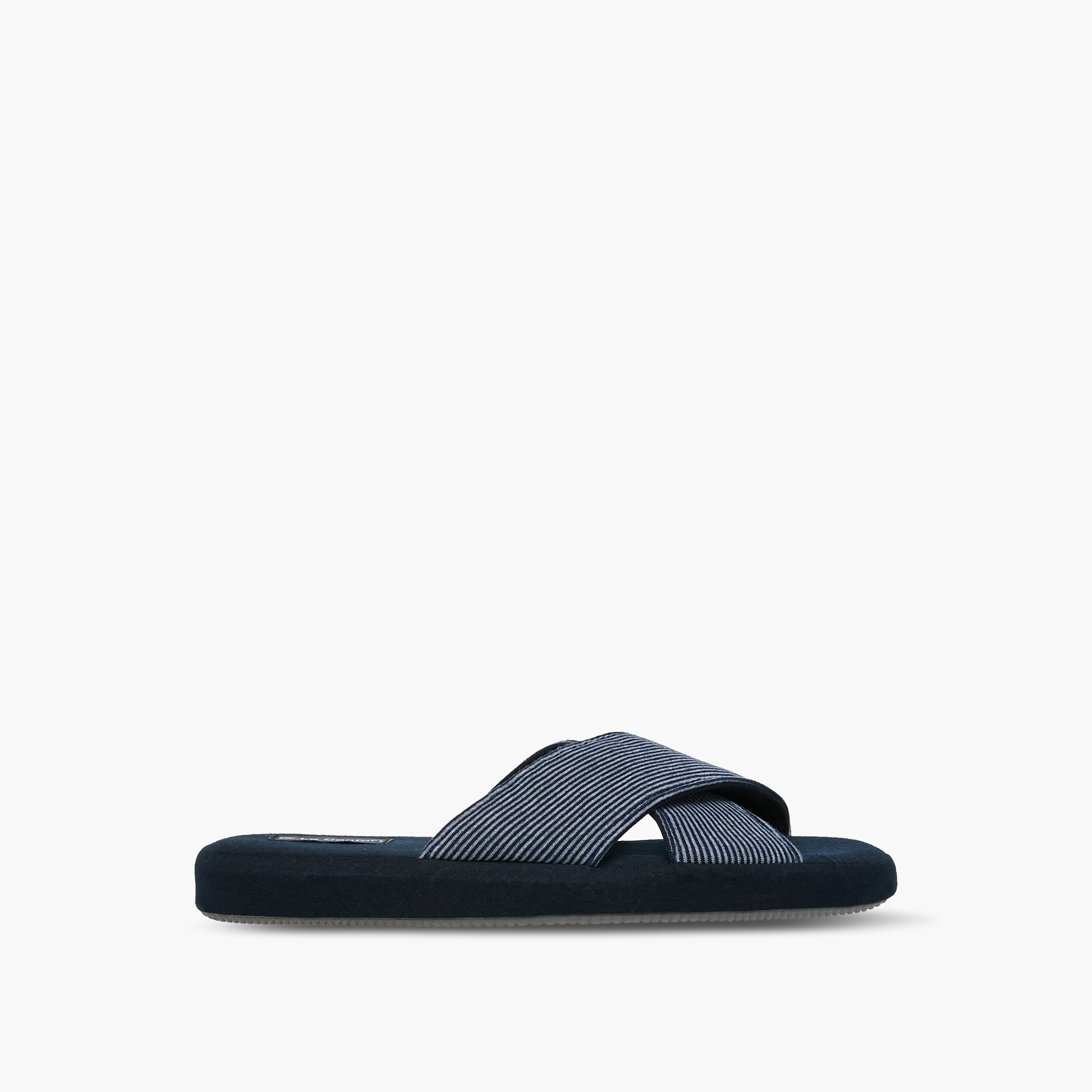 شبشب غرفة نوم بأحزمة متقاطعة من لو كونفورت-men-shoes-flipflopsandslides-image-2