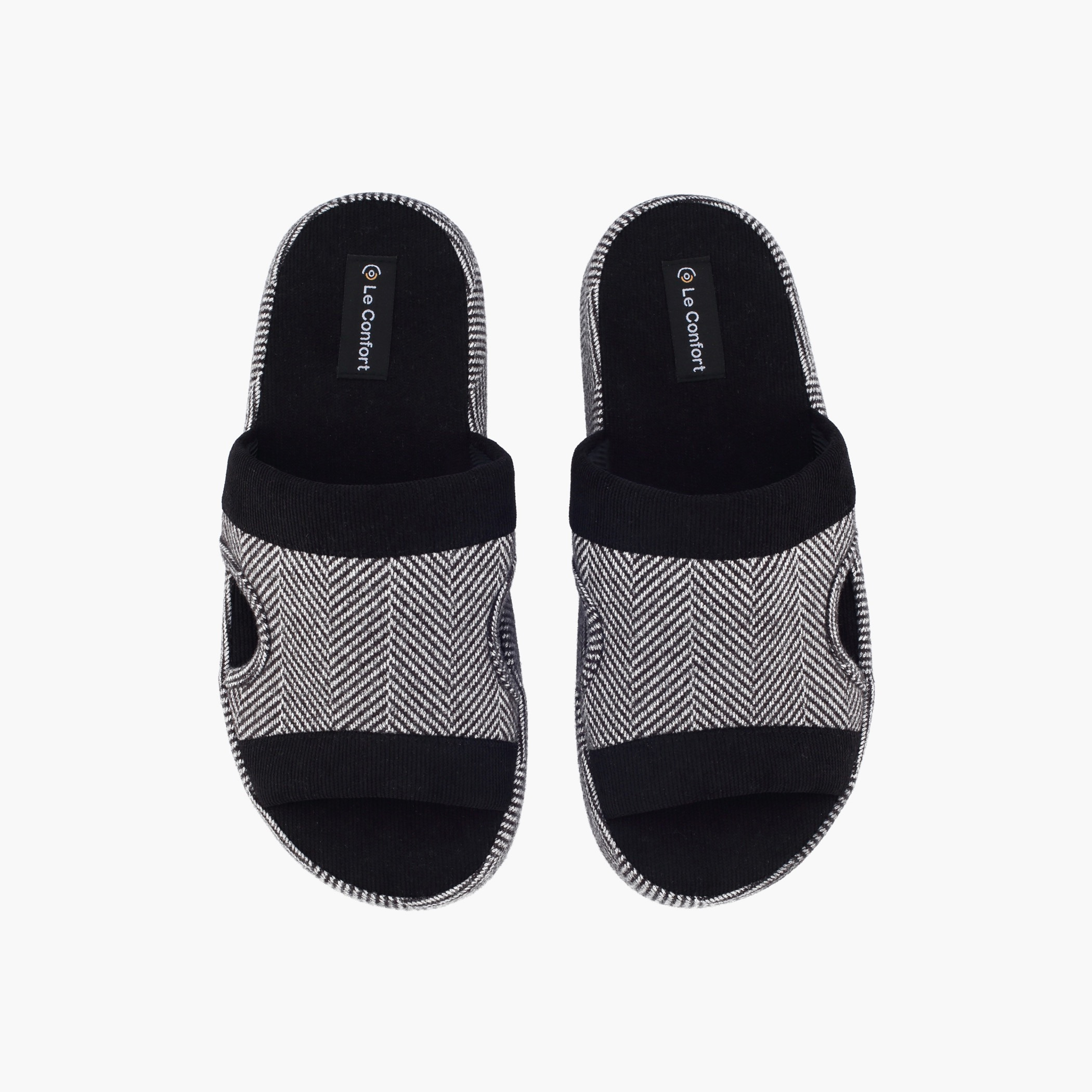 شبشب غرفة نوم بارز الملمس للرجال من لو كونفورت-men-shoes-flipflopsandslides-image-1