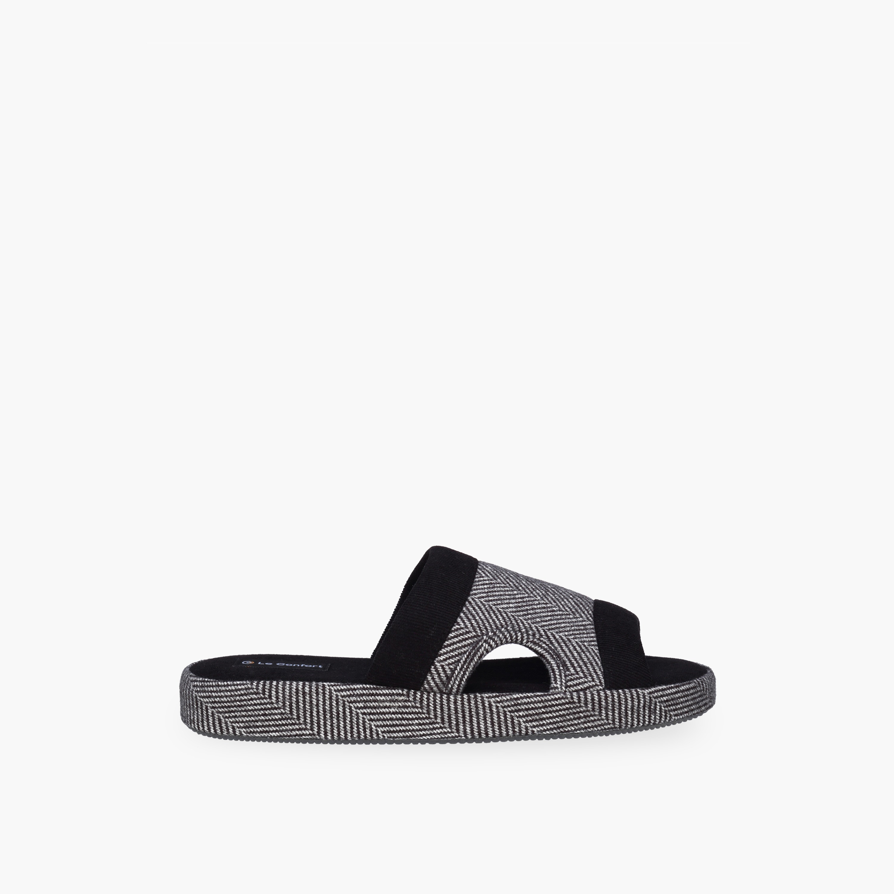 شبشب غرفة نوم بارز الملمس للرجال من لو كونفورت-men-shoes-flipflopsandslides-image-2