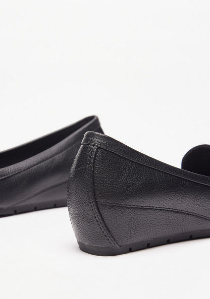 Le Confort Metal Accent Slip-On Flatform Loafers