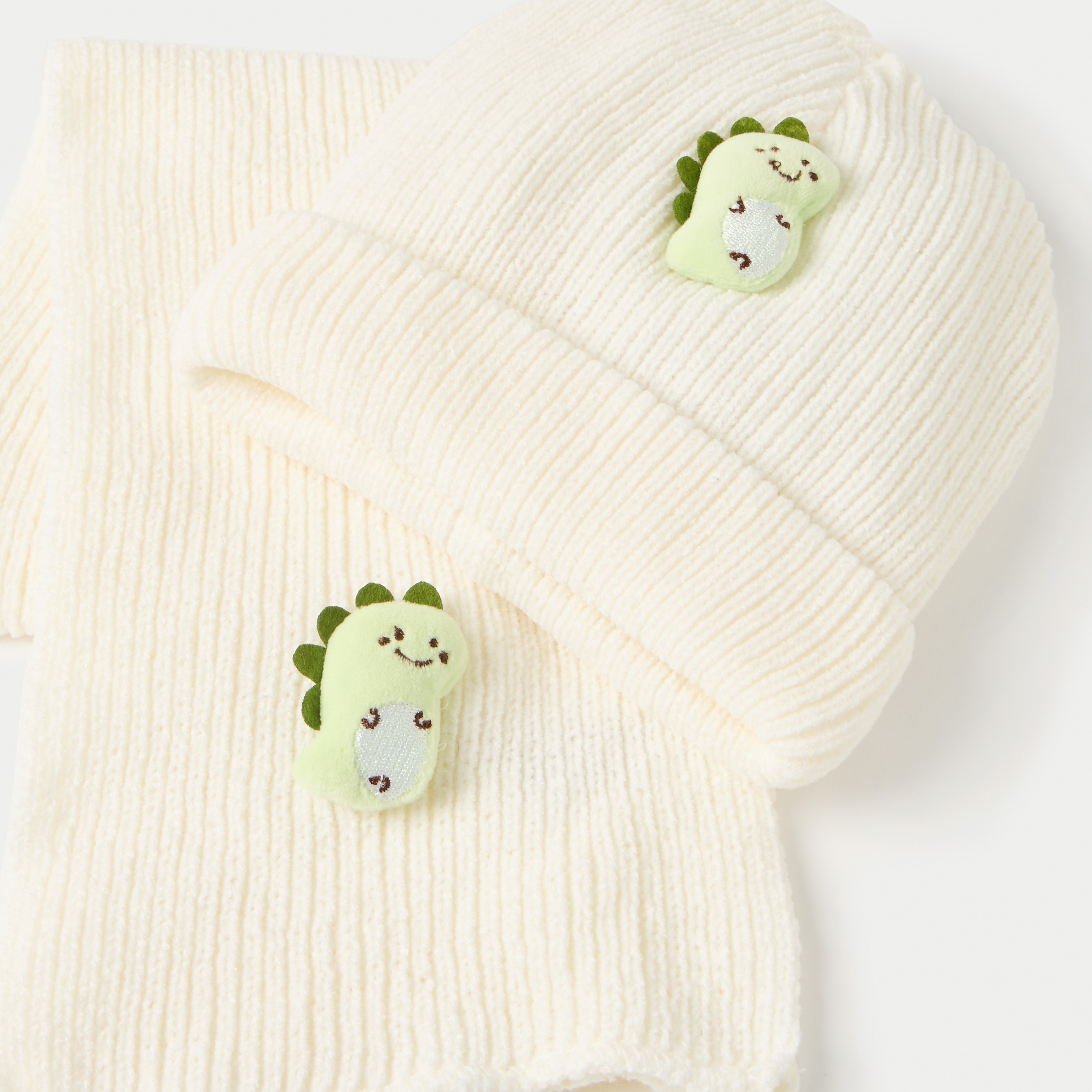 طقم وشاح وقبعة شنيل بزخارف ديناصور من جونيورز-baby-boys-accessories-caps-image-4