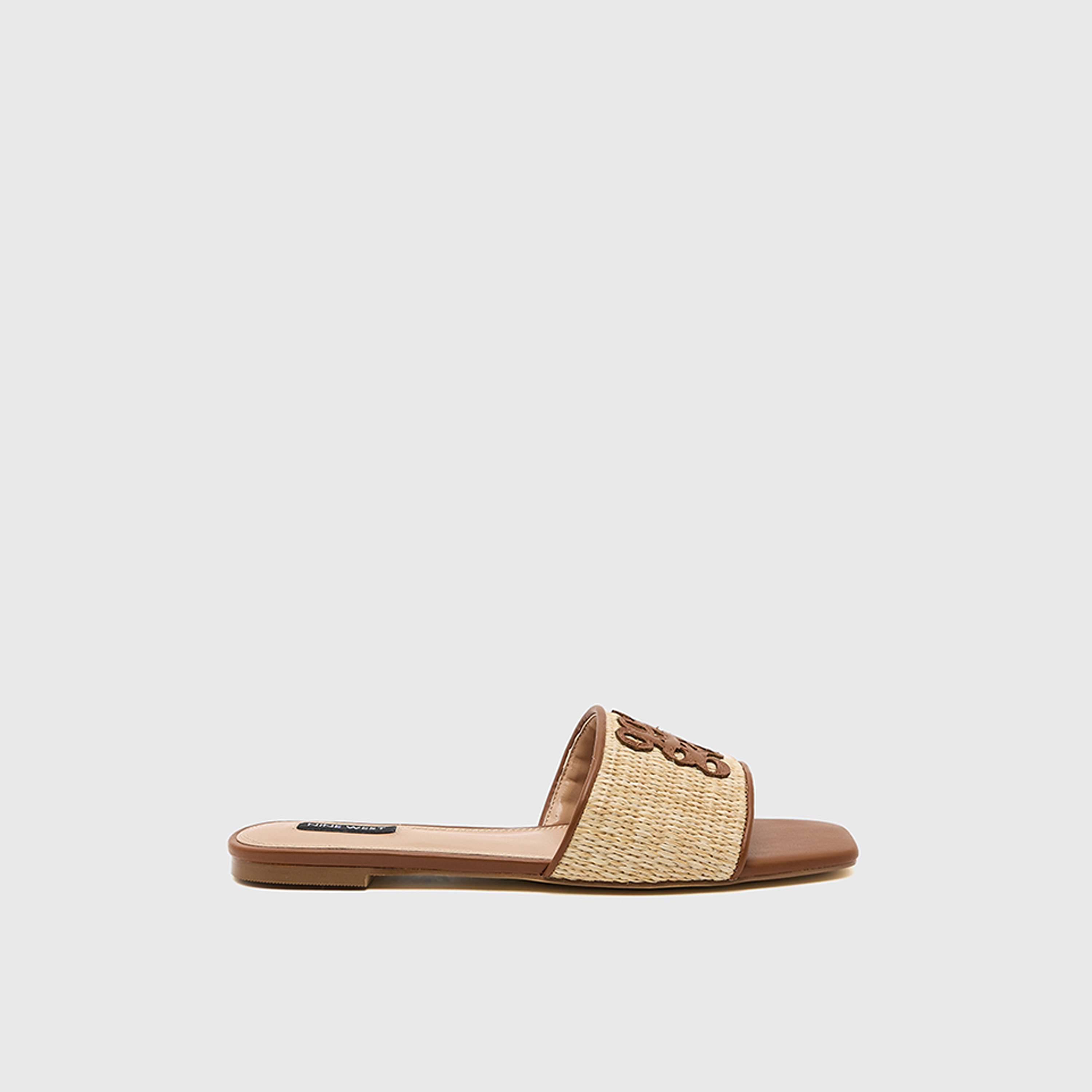 ناين ويست - صندل نسائي مسطح سهل الارتداء | SMRL393661026-women-shoes-sandals-flats-image-3