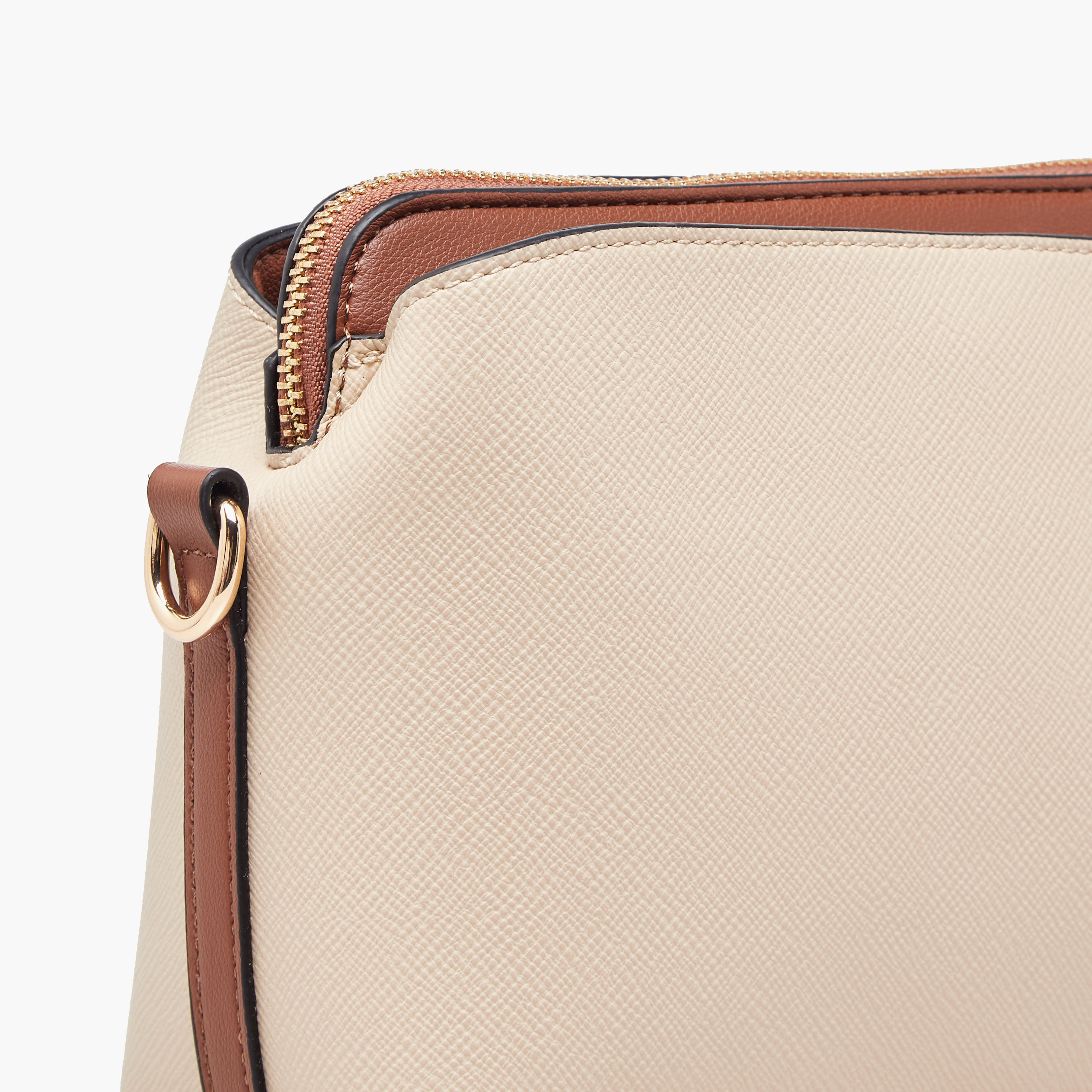 شنطة كروسبودي سادة بحزام قابل للفصل من فلورا بيلا-women-bagsandwallets-handbags-image-7