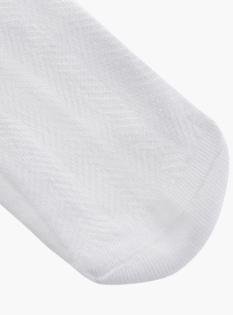 جوارب بطول الكاحل بتفاصيل دانتيل من جونيورز - طقم 3 أزواج-girls-accessories-socks-image-3